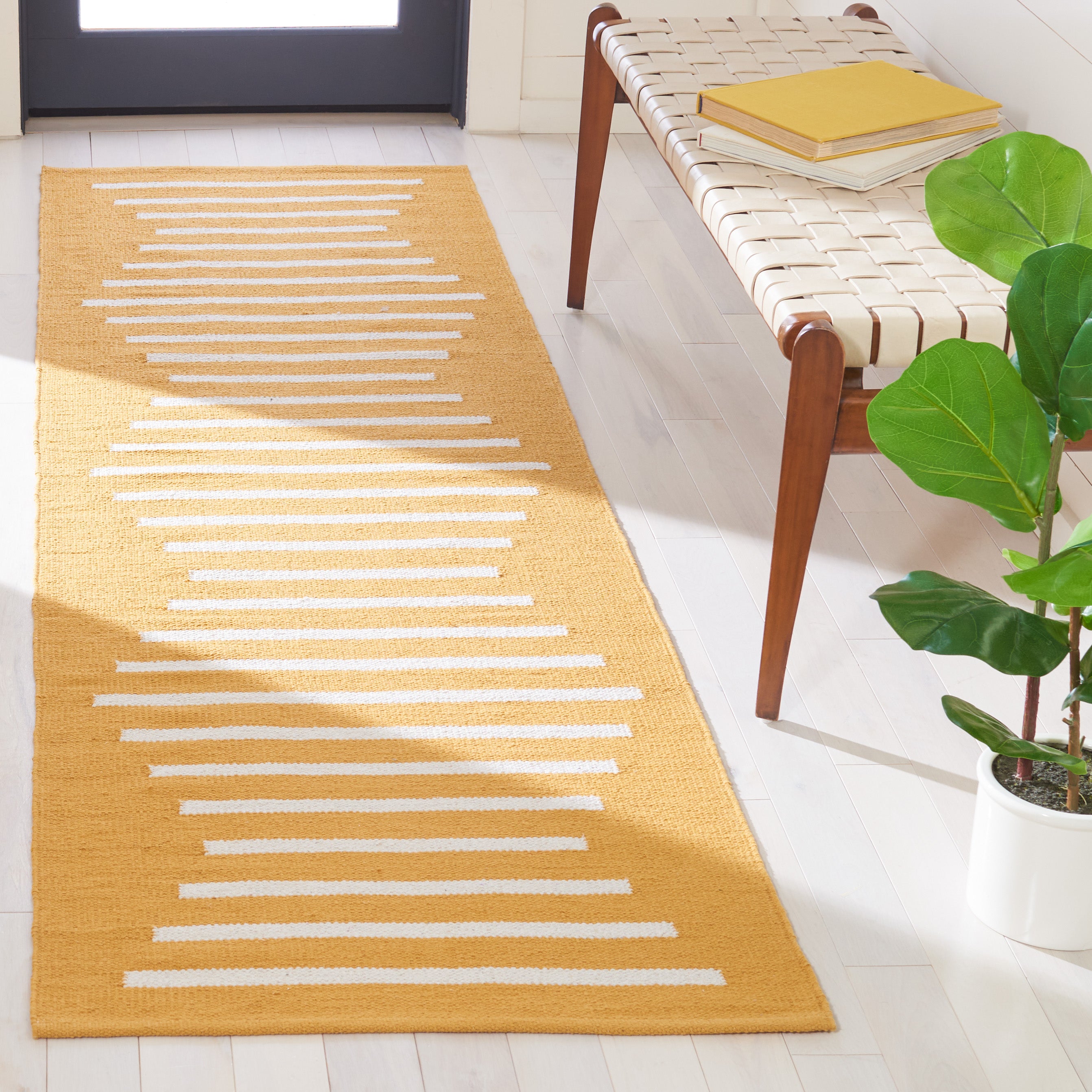 MONTAUK 313 – GOLD / IVORY