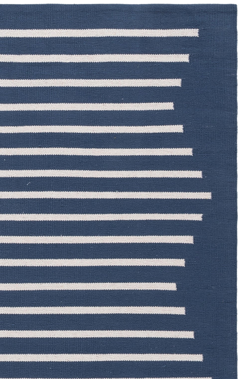 MONTAUK 313 – NAVY / IVORY