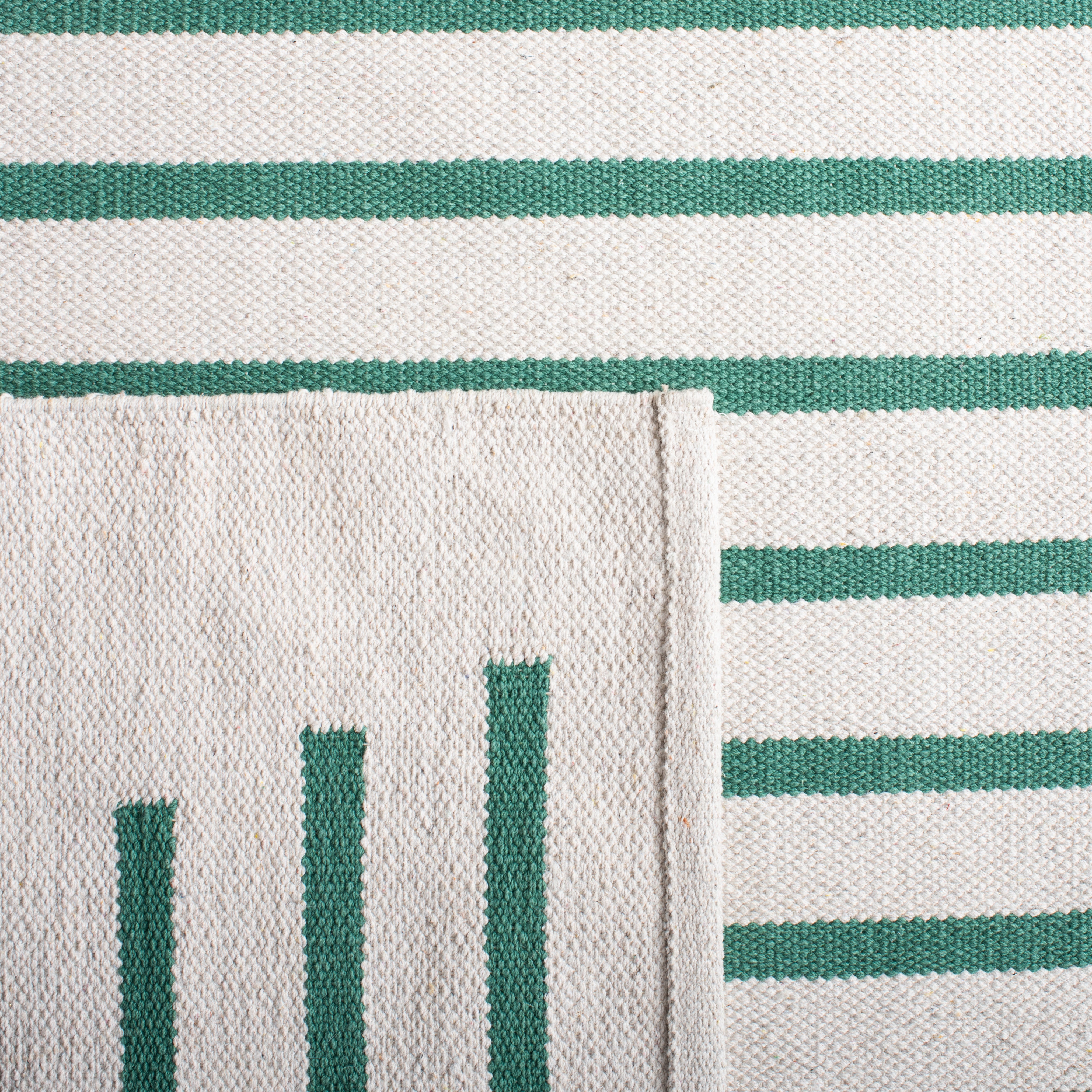 MONTAUK 313 – IVORY / DARK GREEN