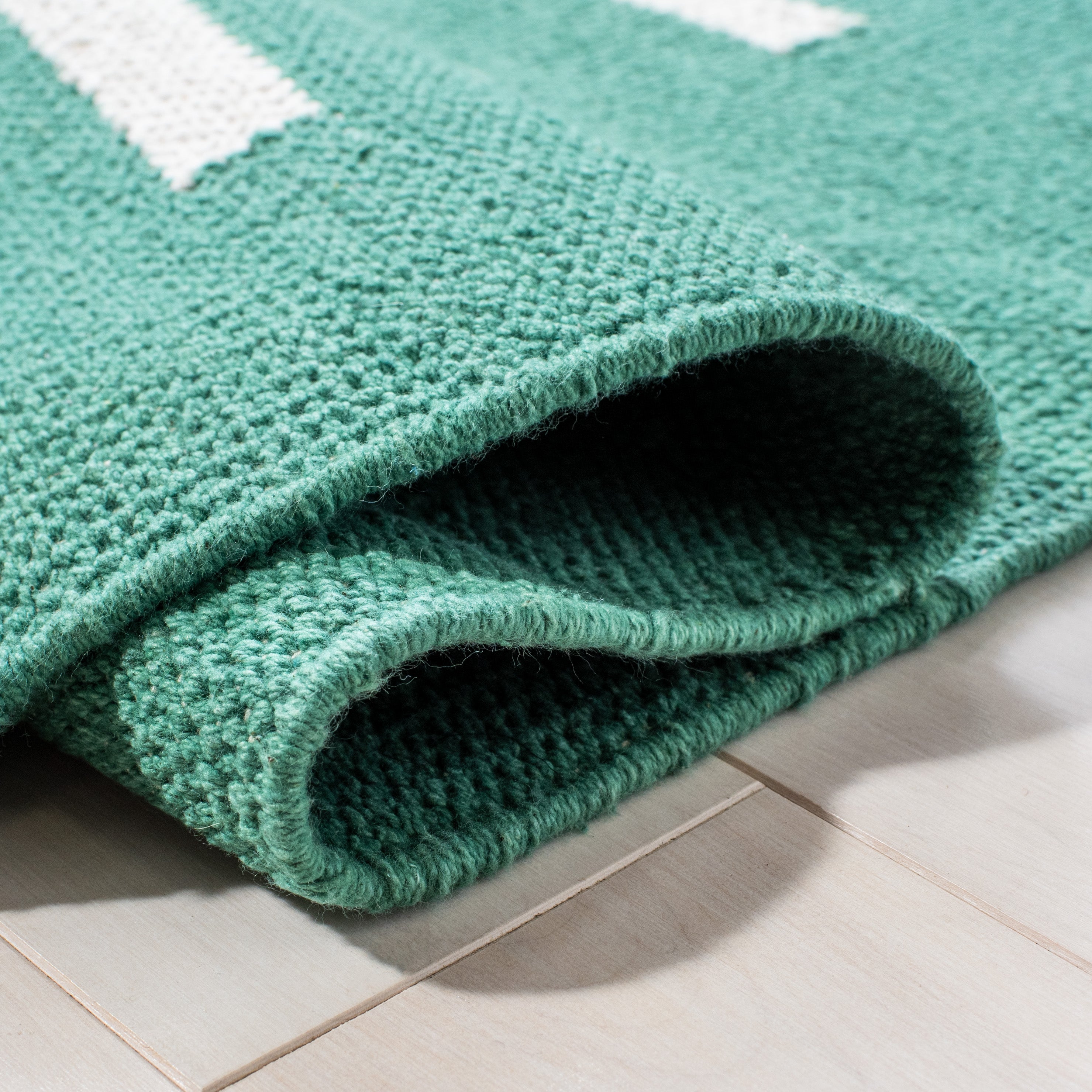 MONTAUK 313 – DARK GREEN / IVORY