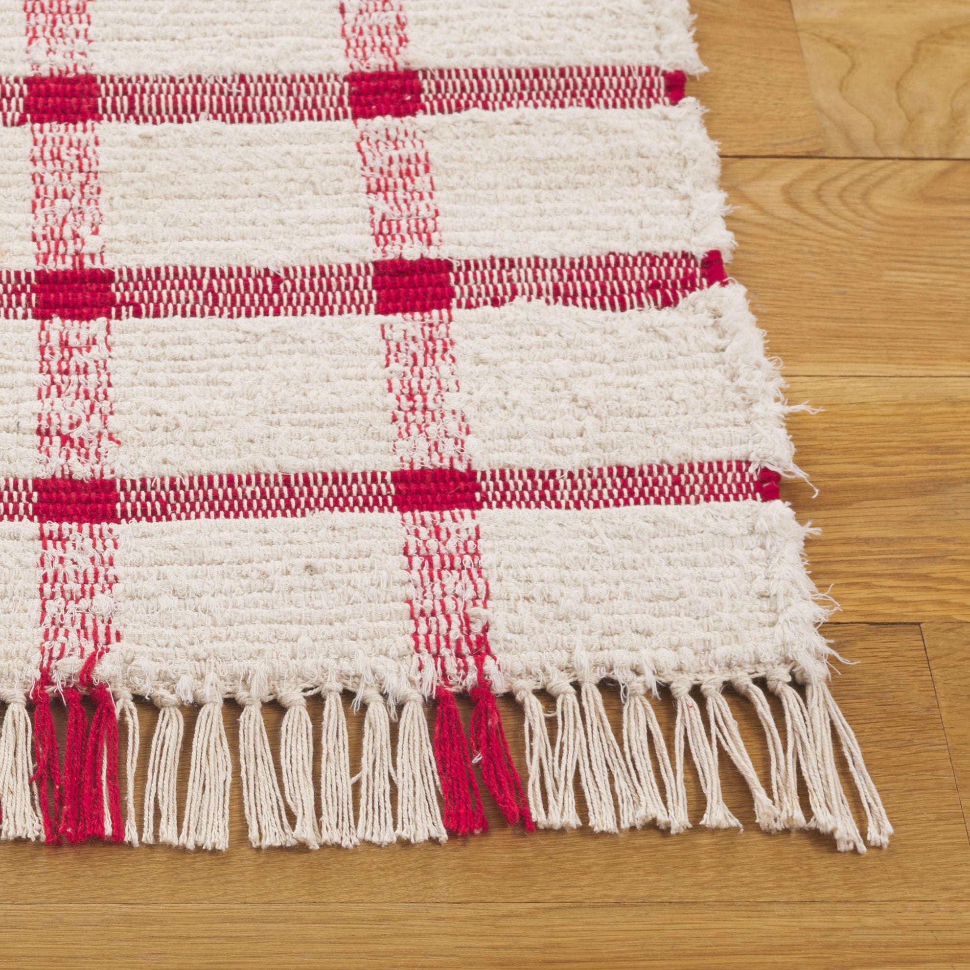 MONTAUK 322 – IVORY / RED