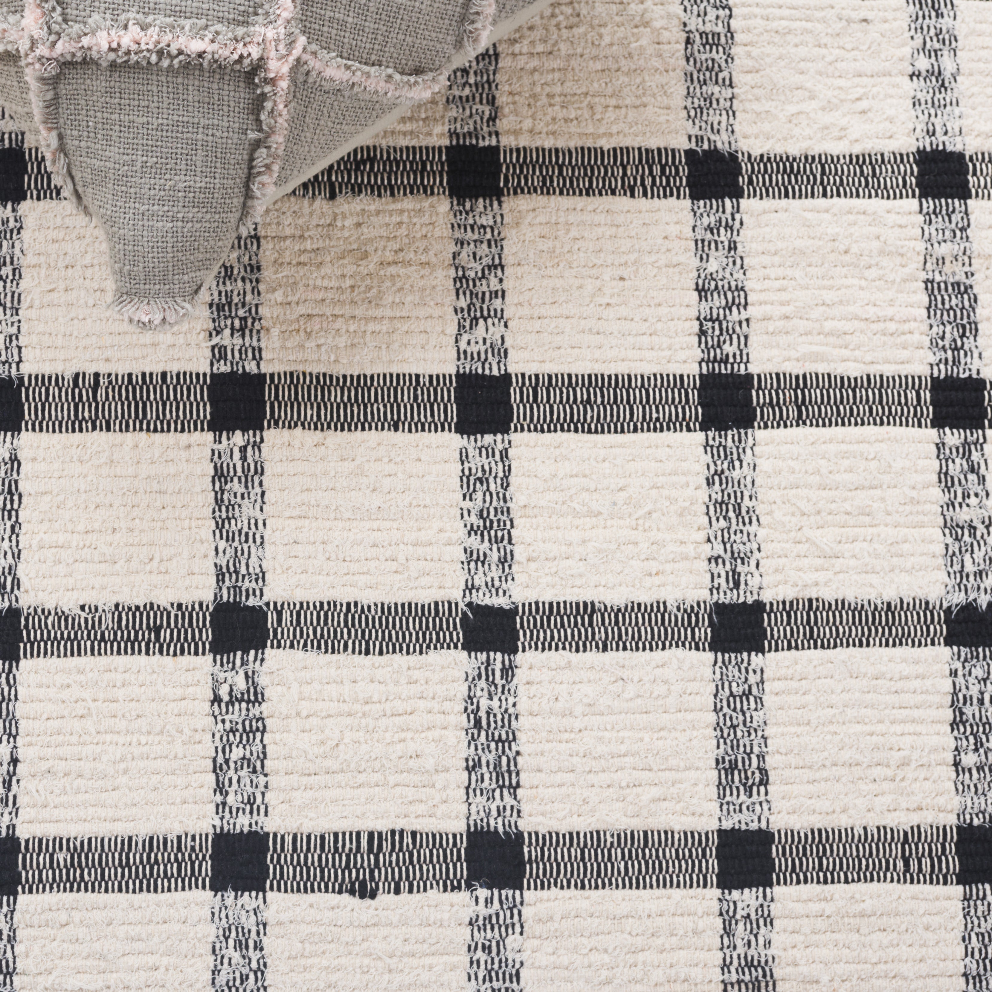 MONTAUK 322 – IVORY / BLACK