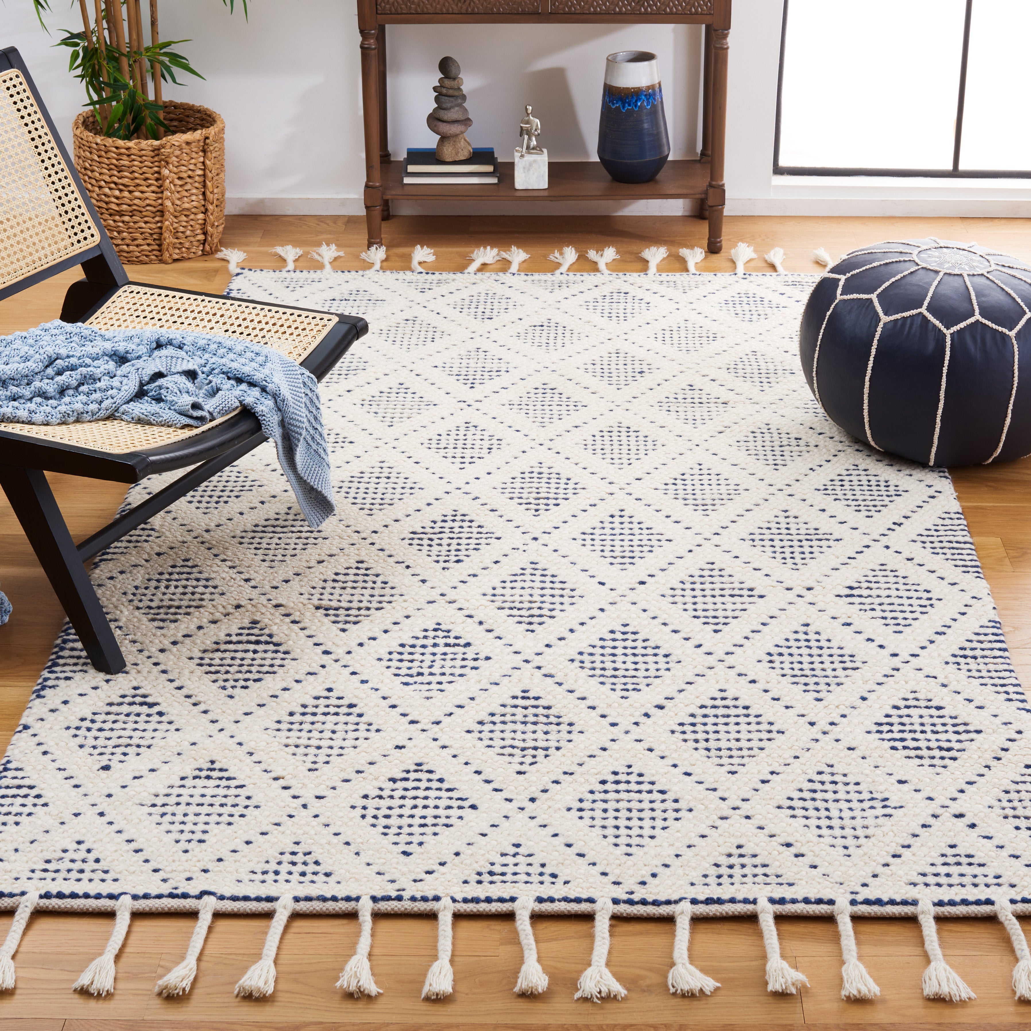 IVORY / BLUE