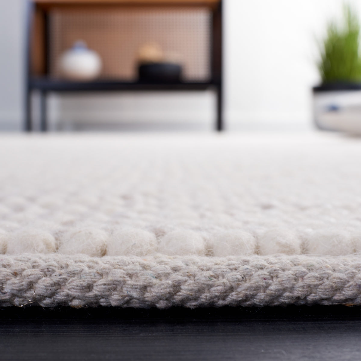 IVORY / BEIGE