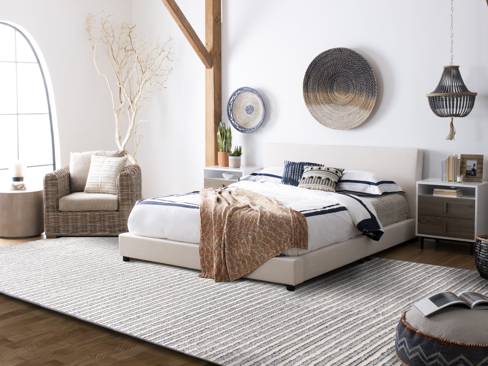 IVORY / GREY
