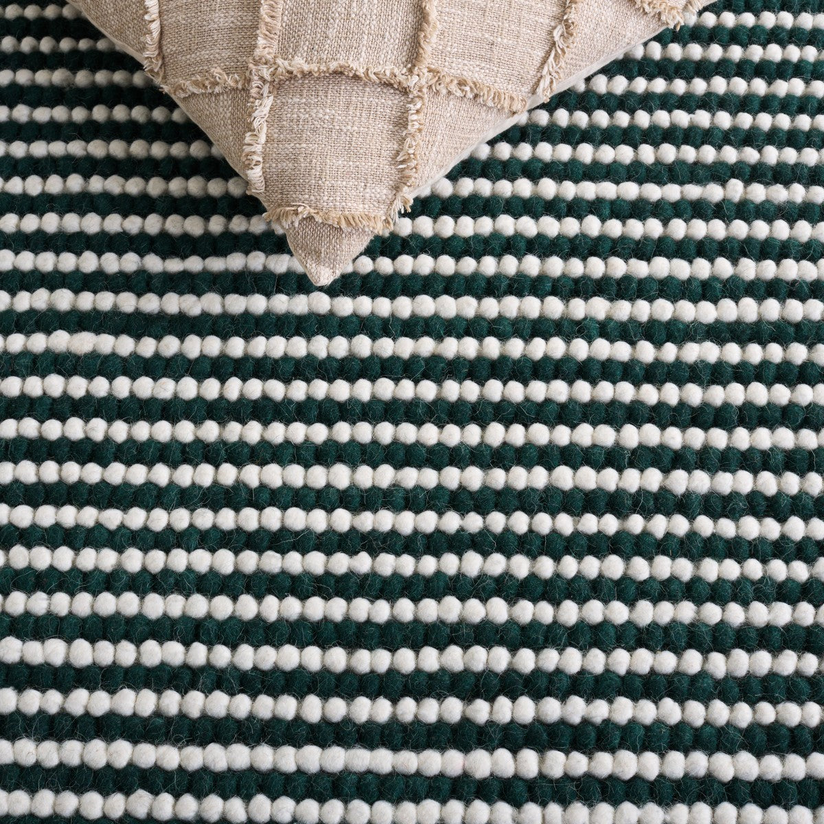 IVORY / GREEN