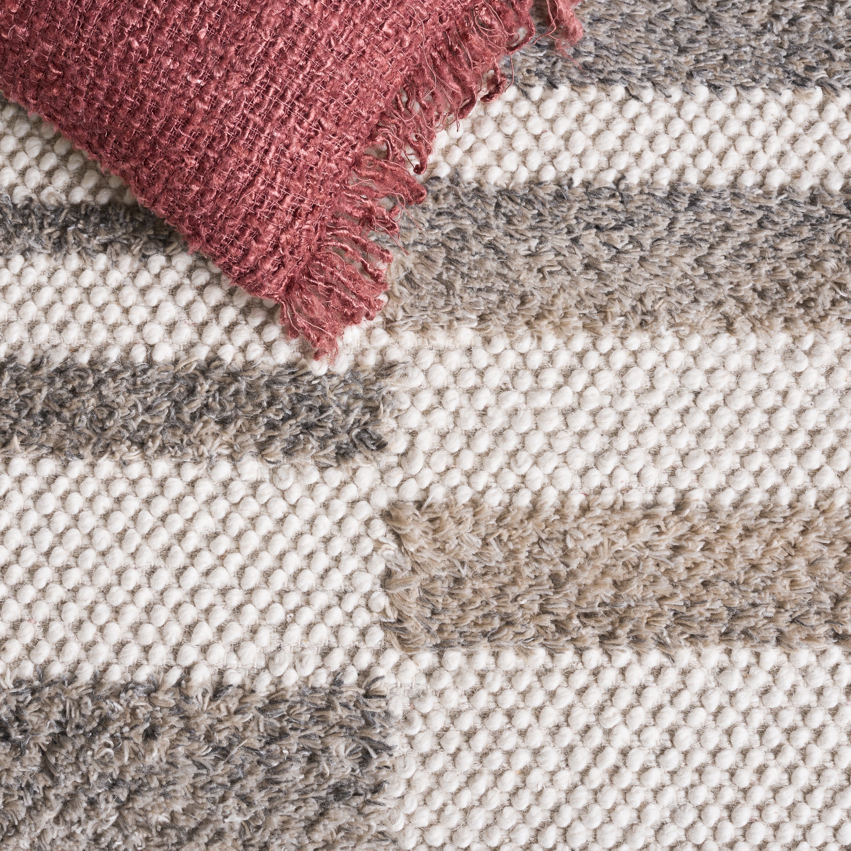 TAUPE / IVORY