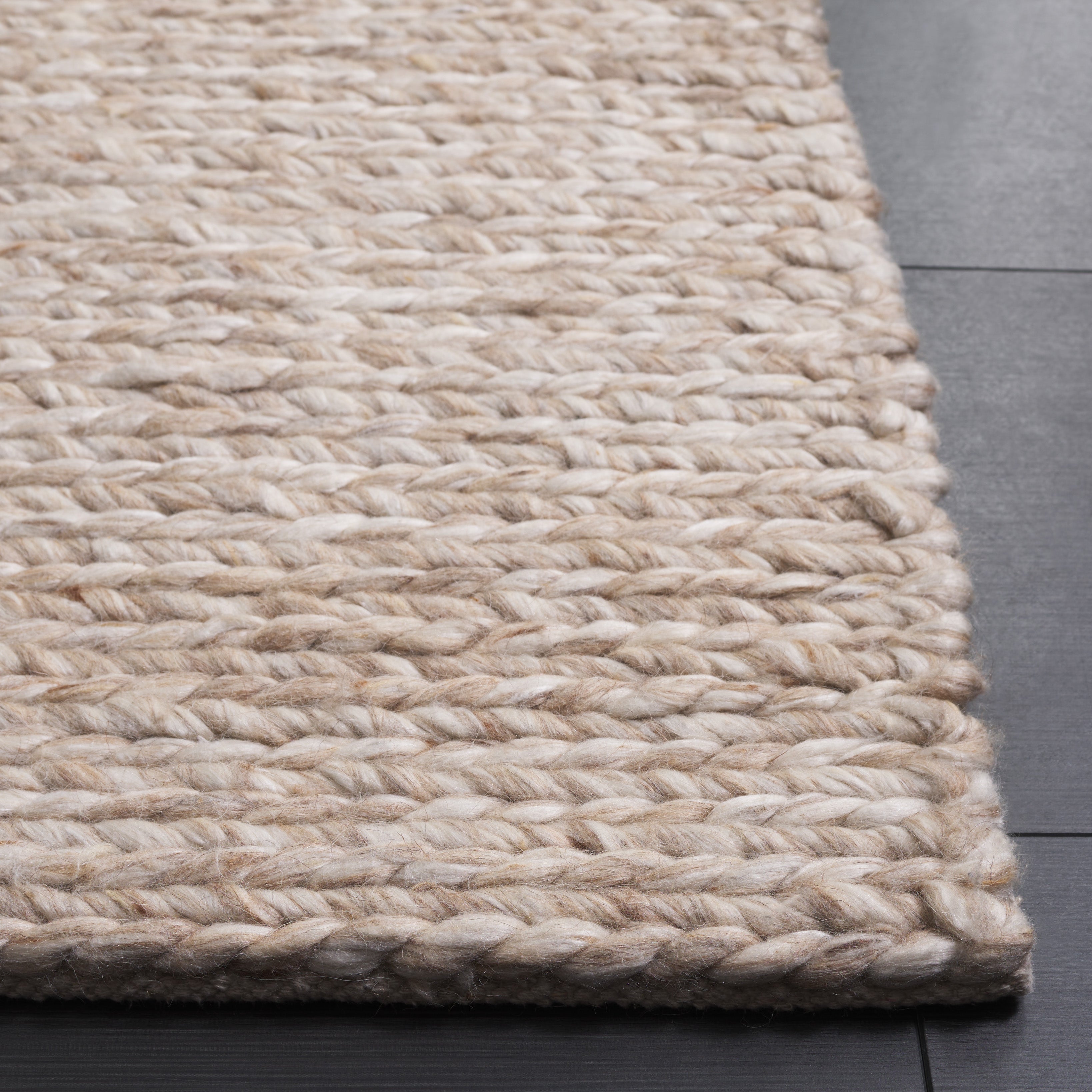 BEIGE / TAUPE
