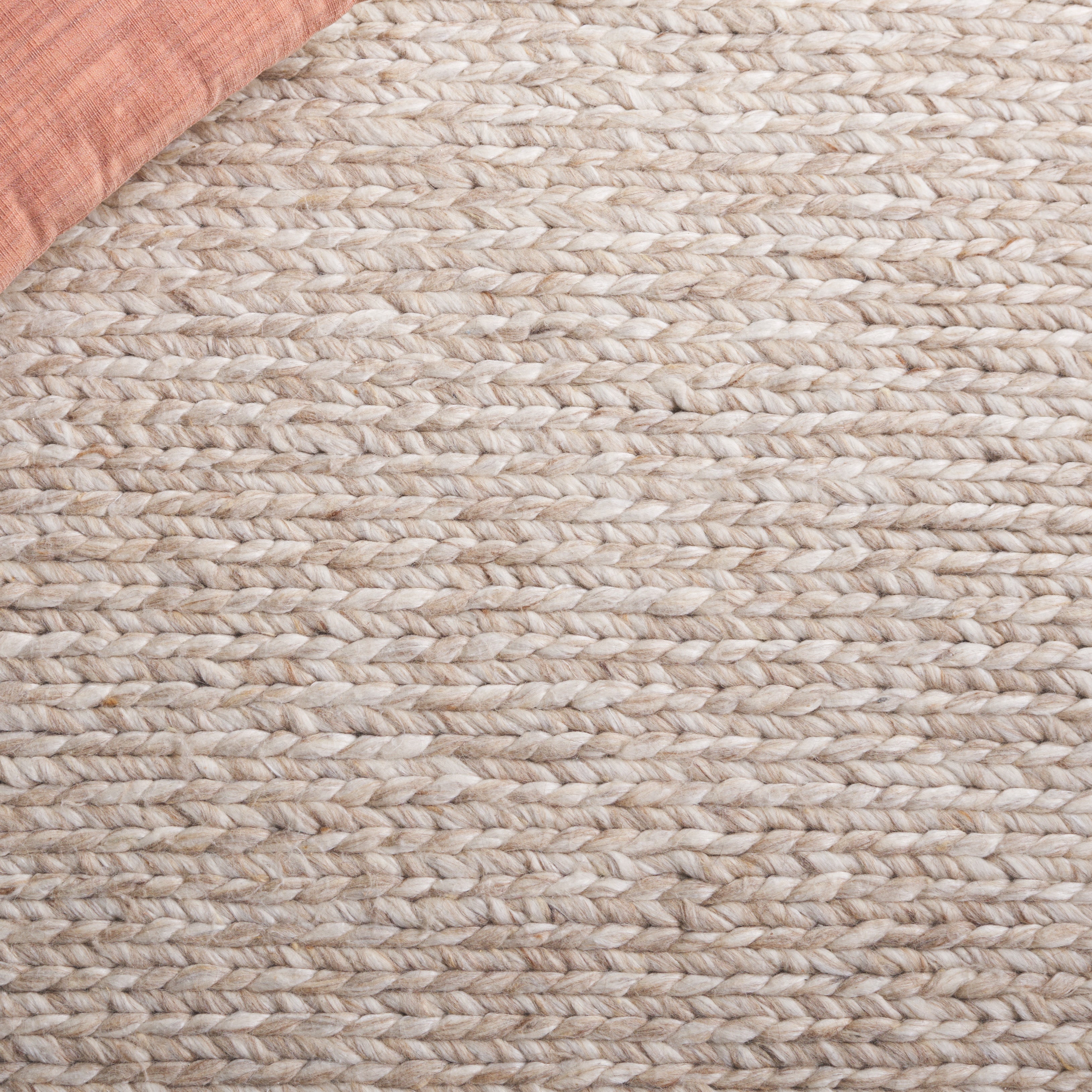 BEIGE / TAUPE