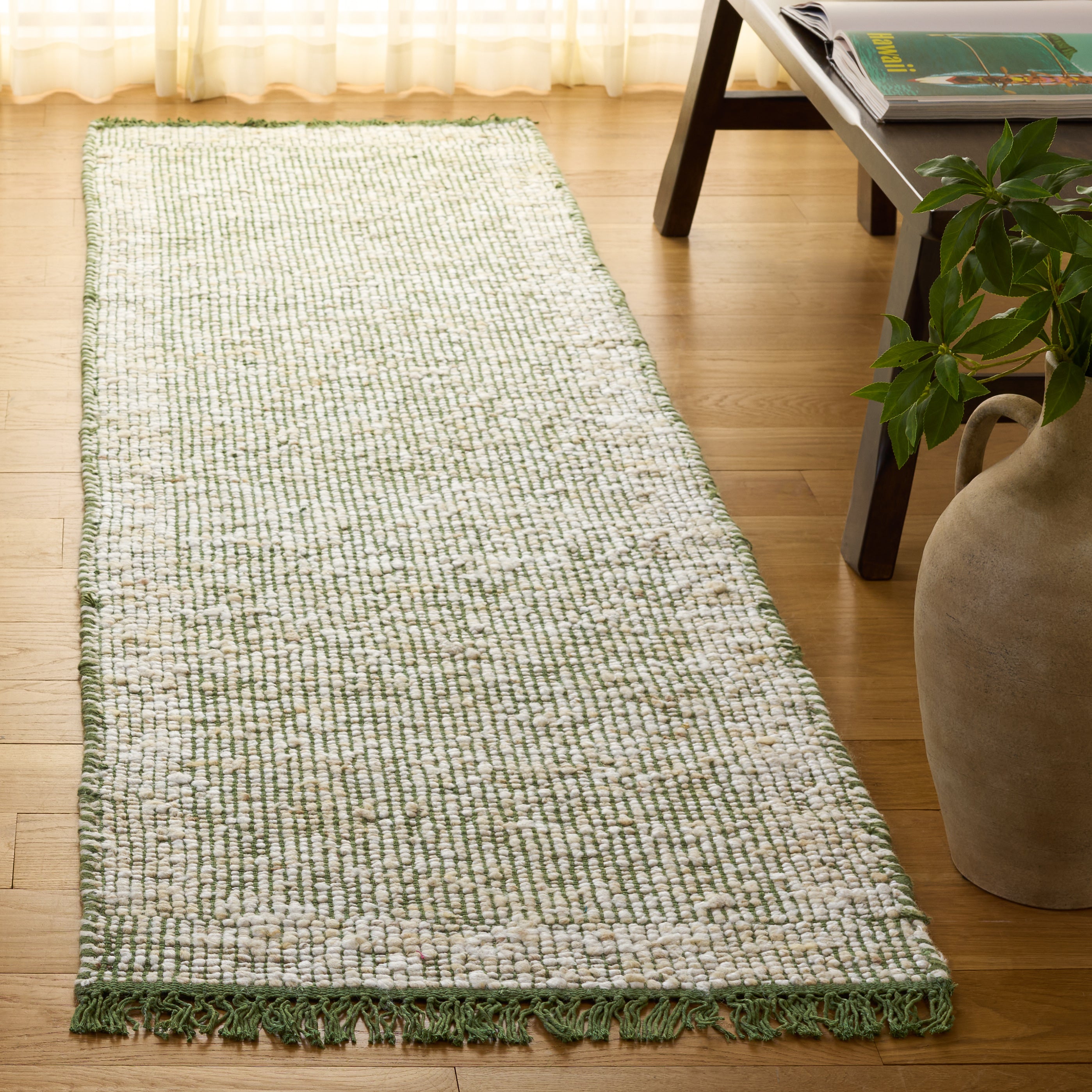 GREEN / IVORY