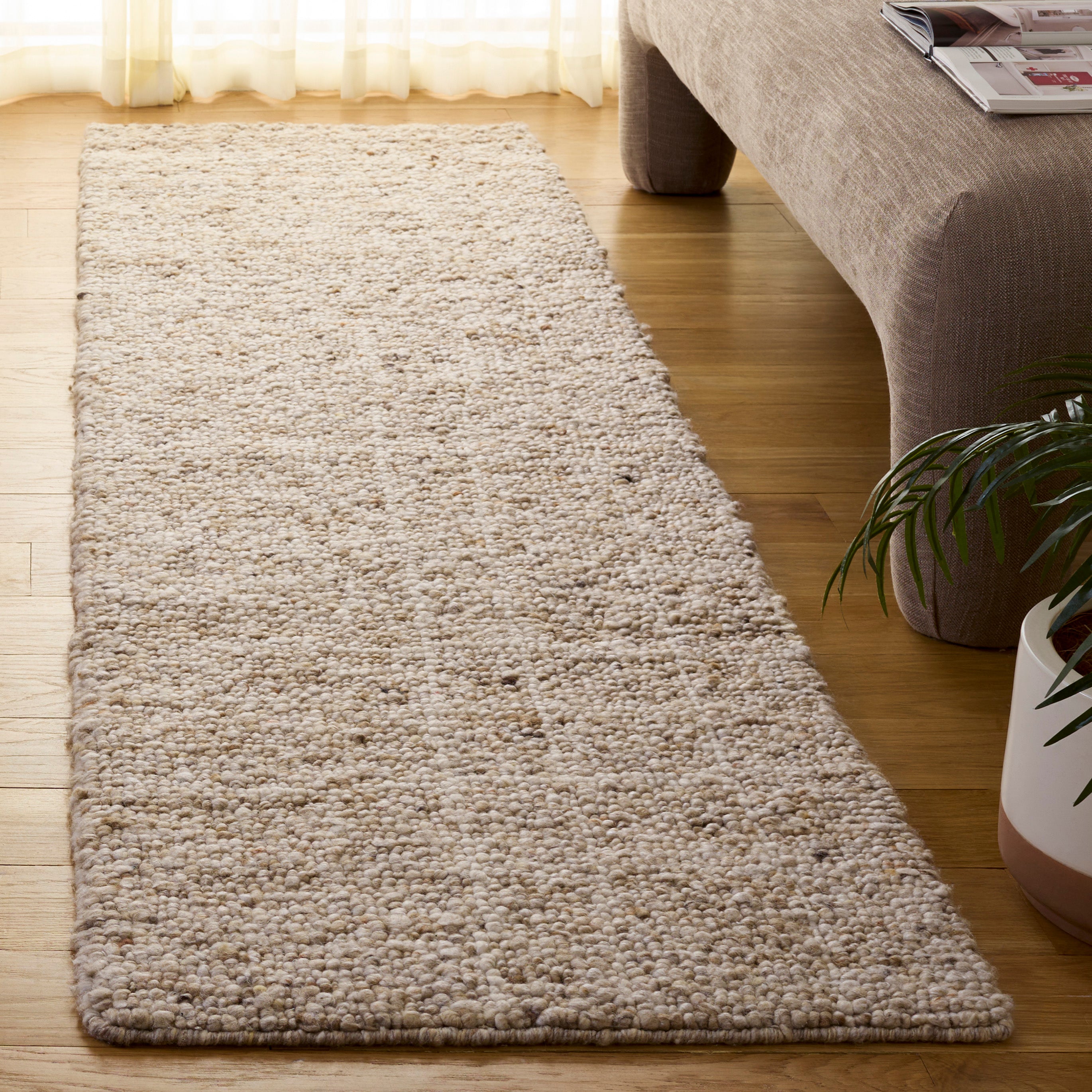 BEIGE / IVORY