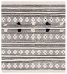 BLACK / IVORY