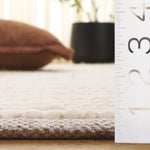 BEIGE / IVORY