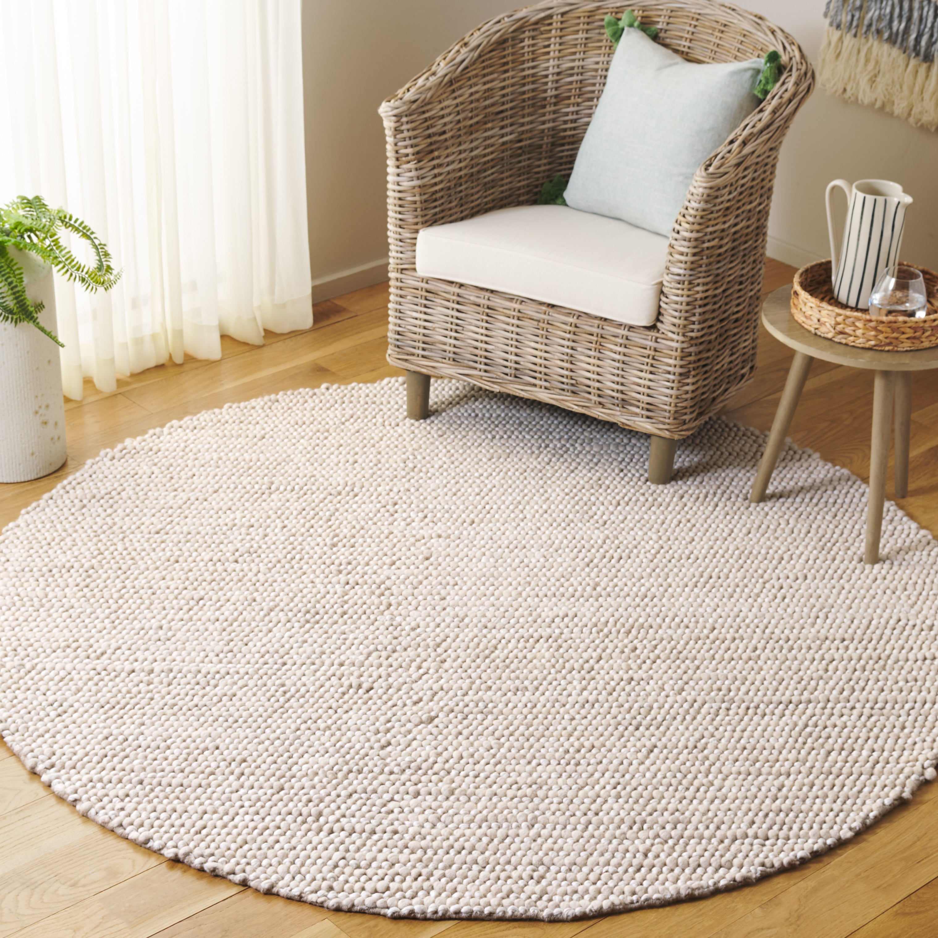 BEIGE / IVORY