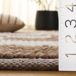 BROWN / IVORY