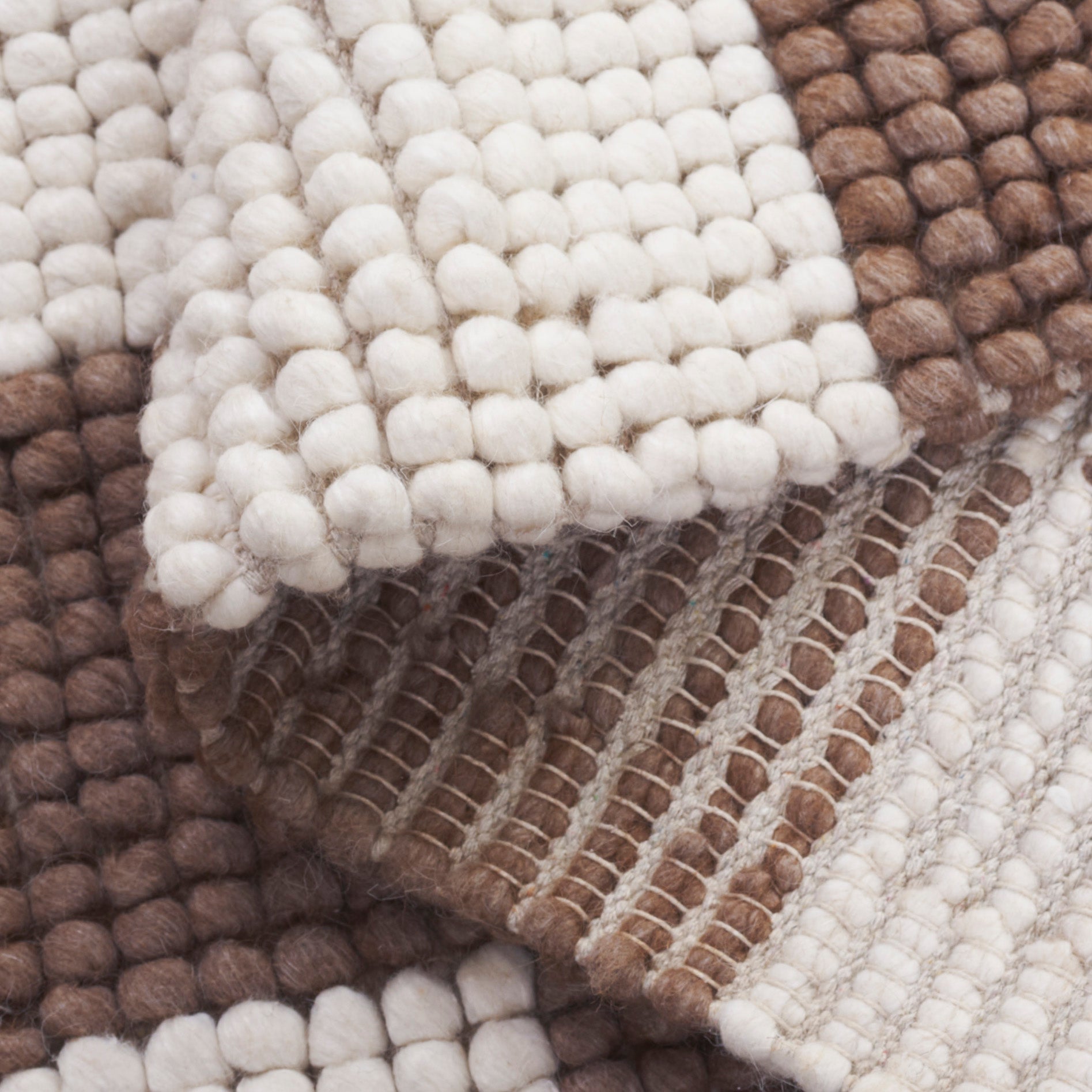 BROWN / IVORY