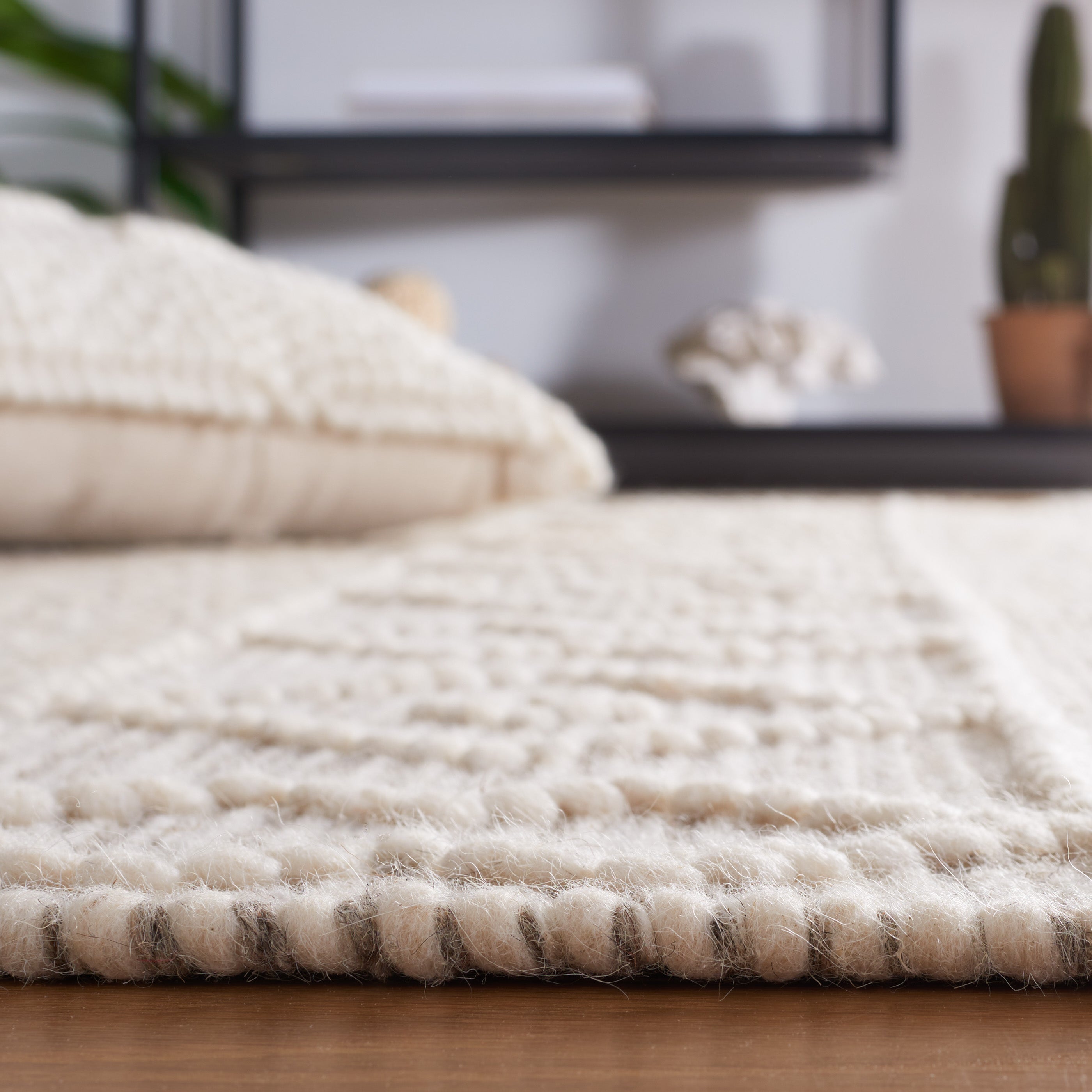 IVORY / BEIGE