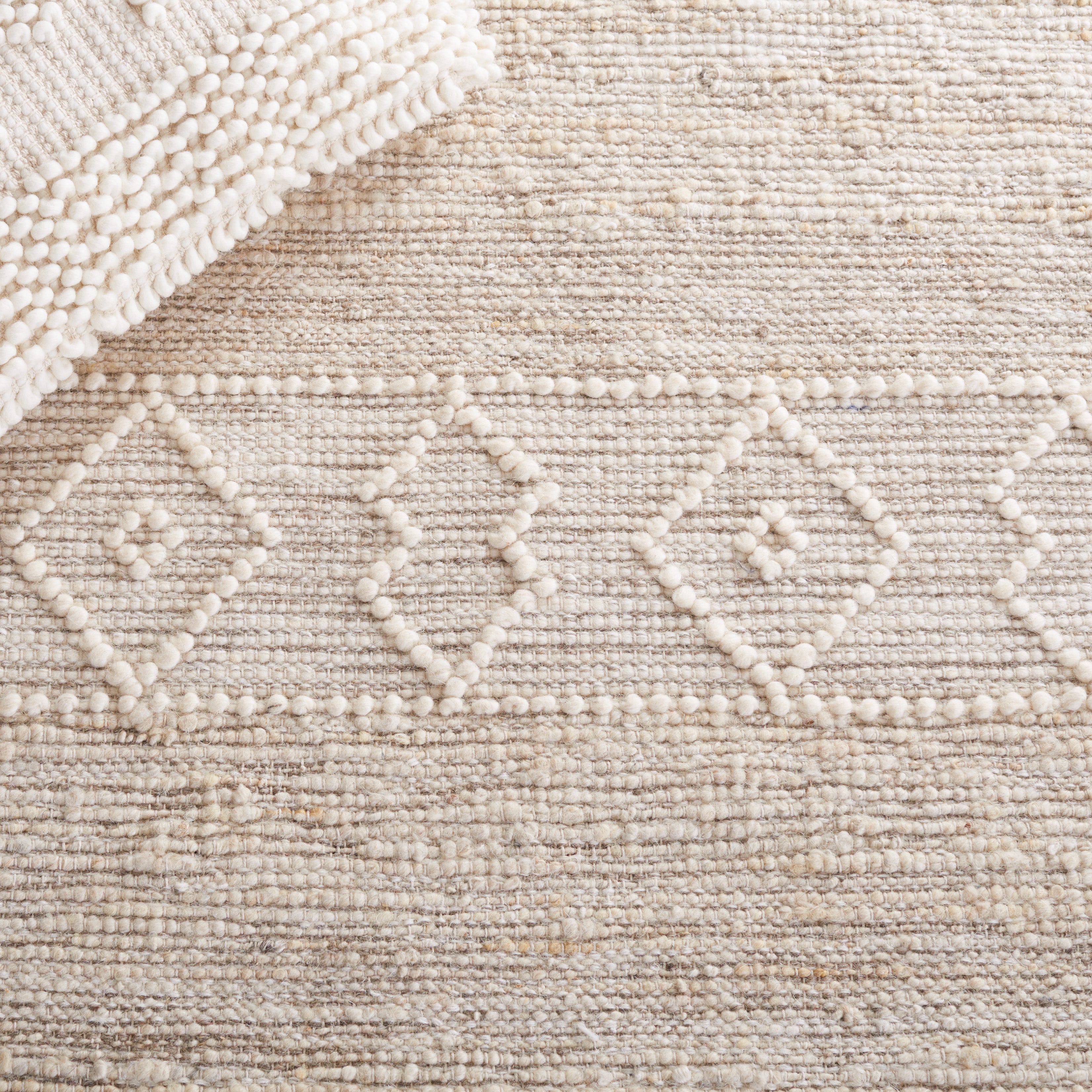 IVORY / BEIGE