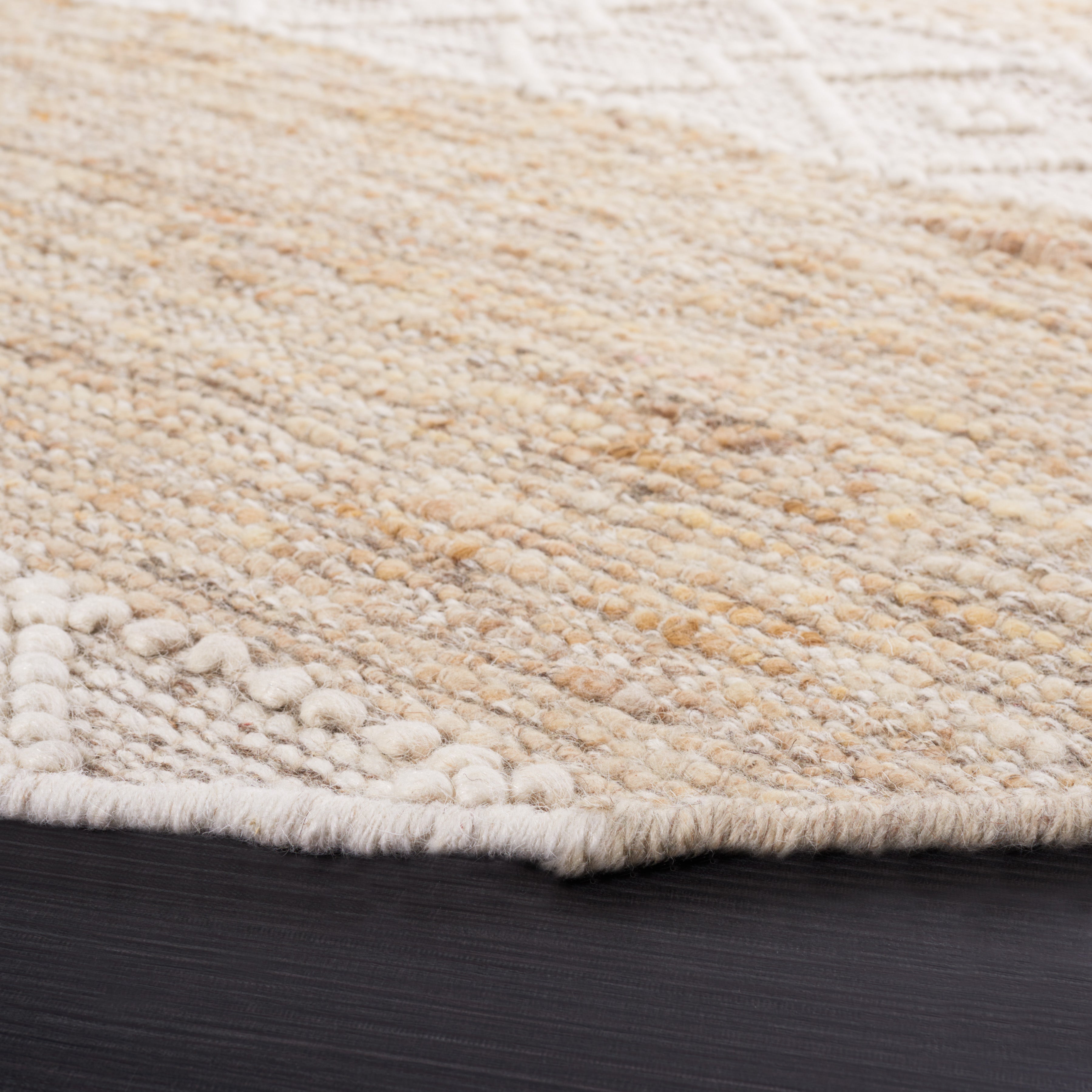 IVORY / BEIGE