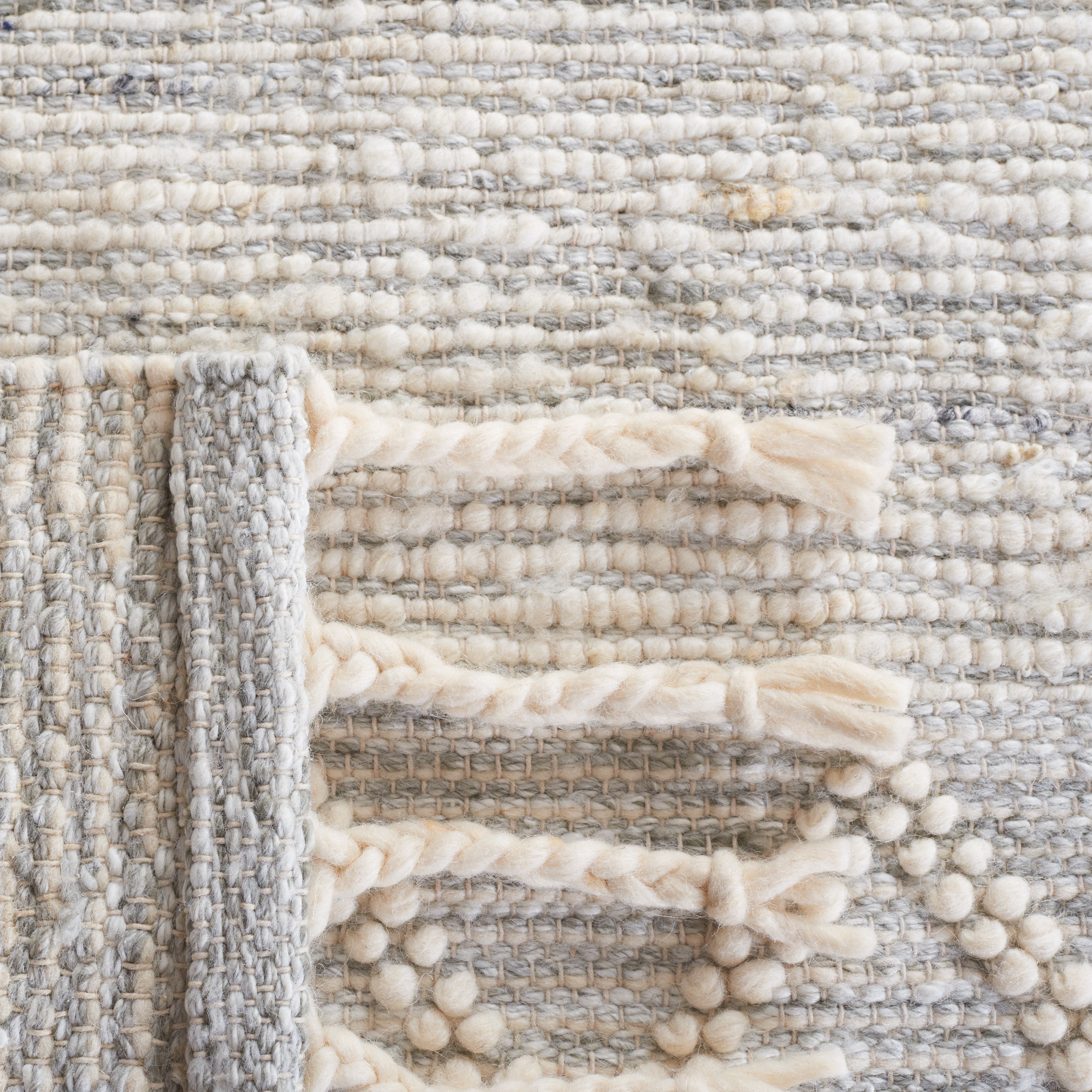 IVORY / GREY