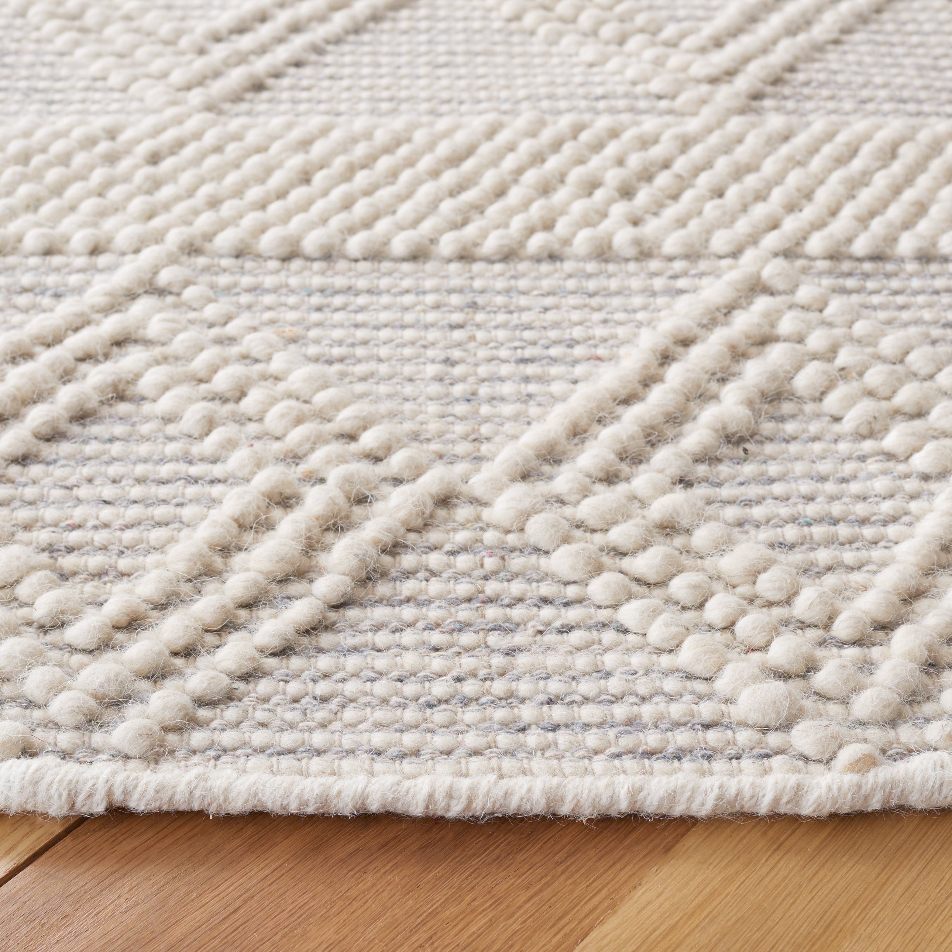 IVORY / BEIGE