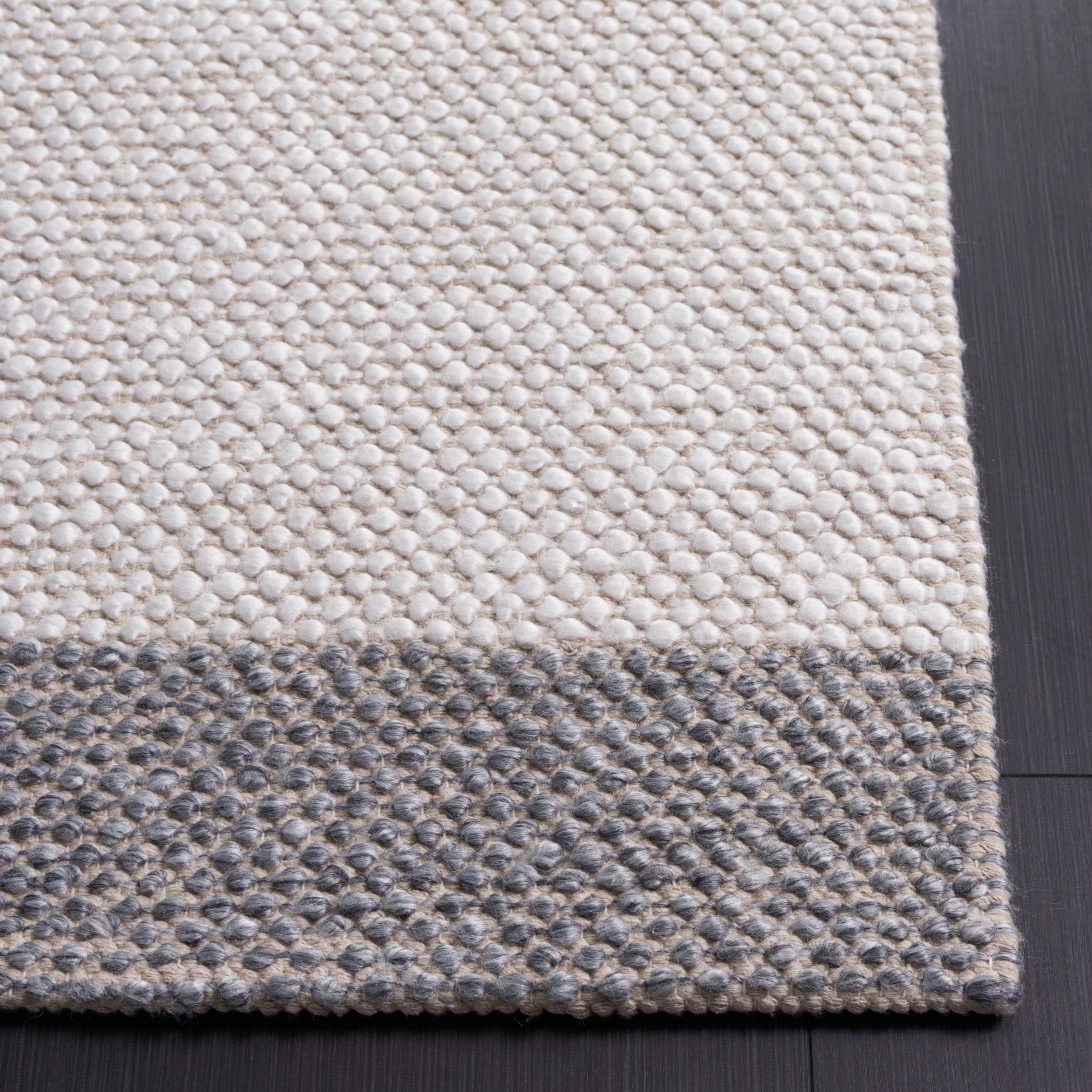 IVORY / DARK GREY