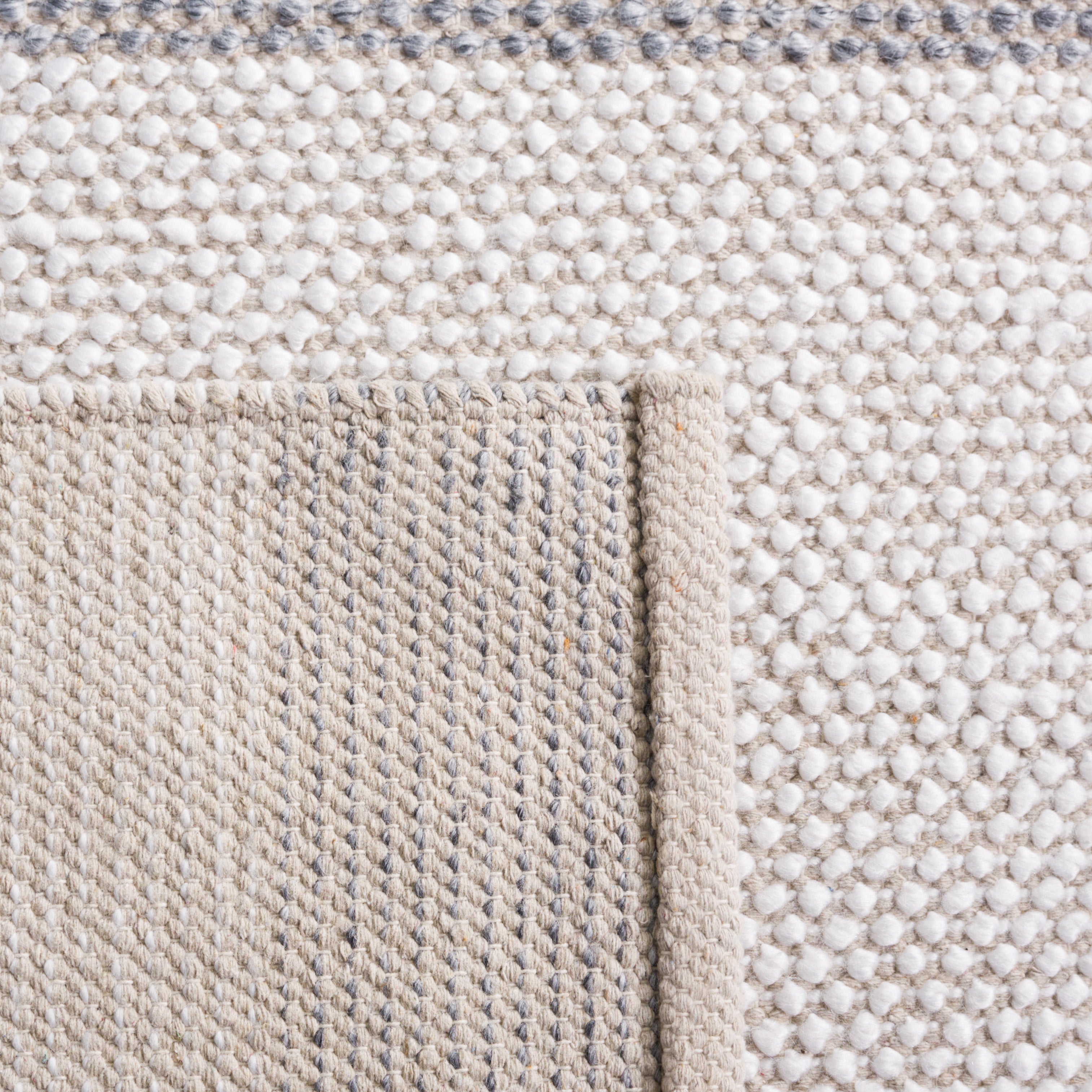IVORY / DARK GREY