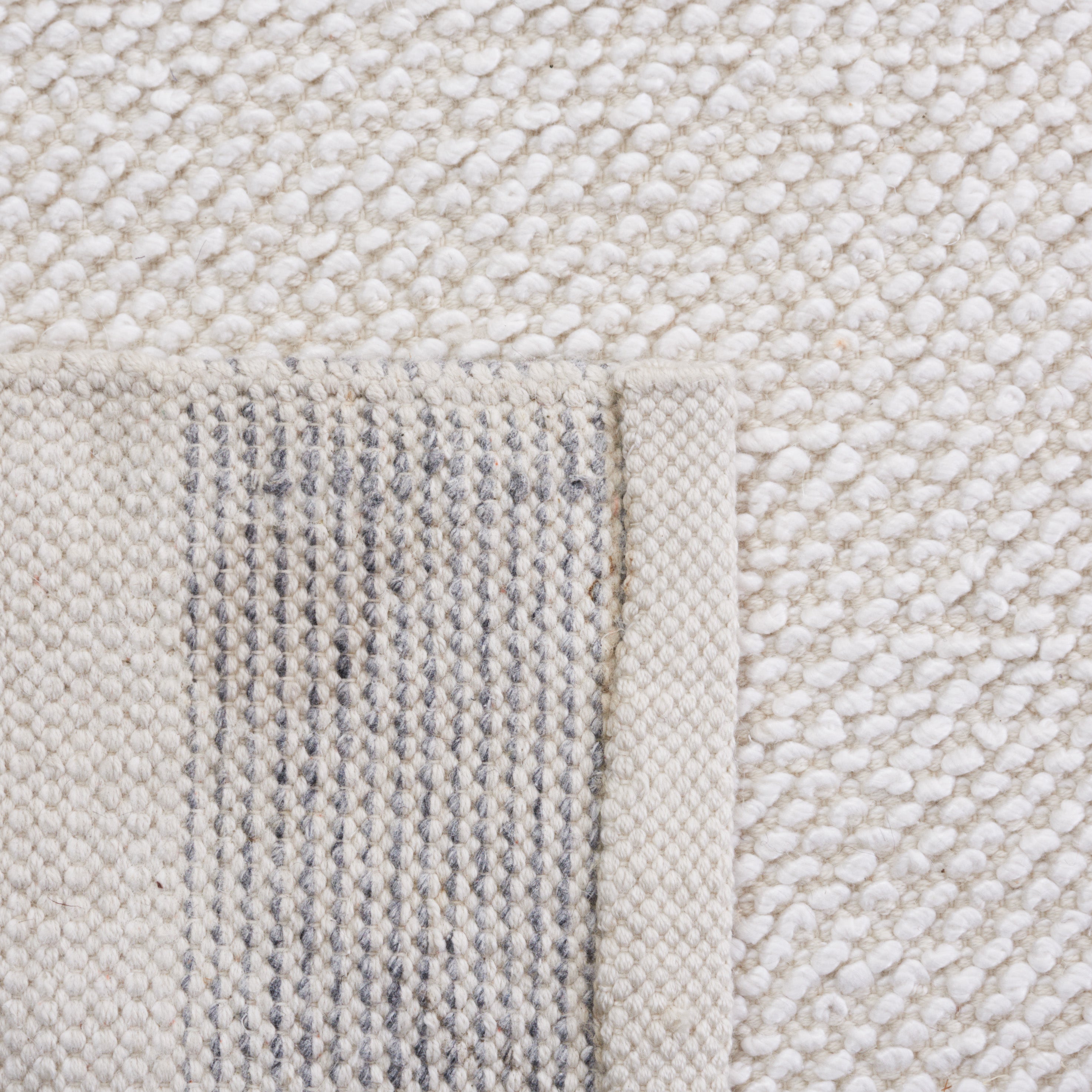 IVORY / GREY
