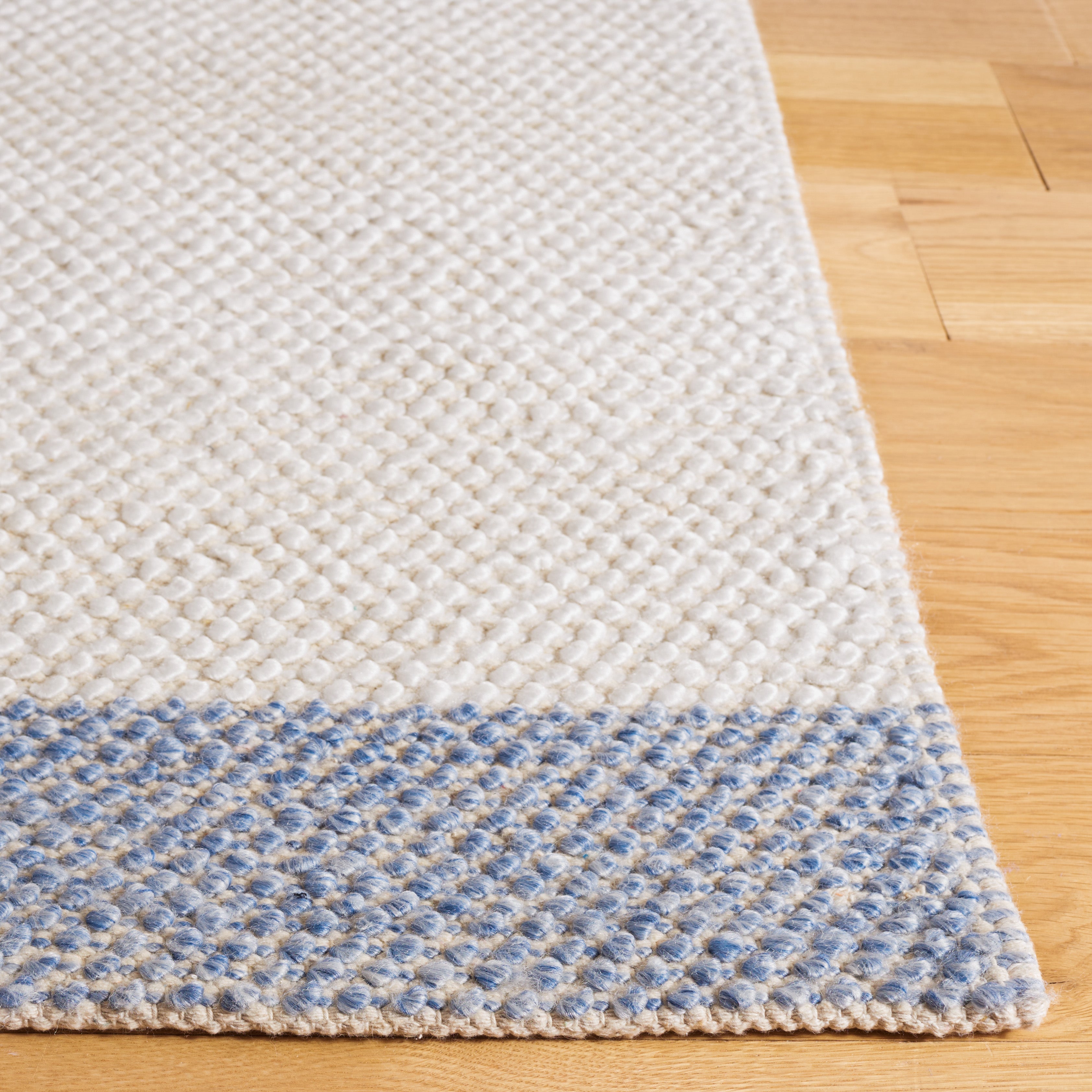 IVORY / BLUE