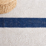 IVORY / NAVY