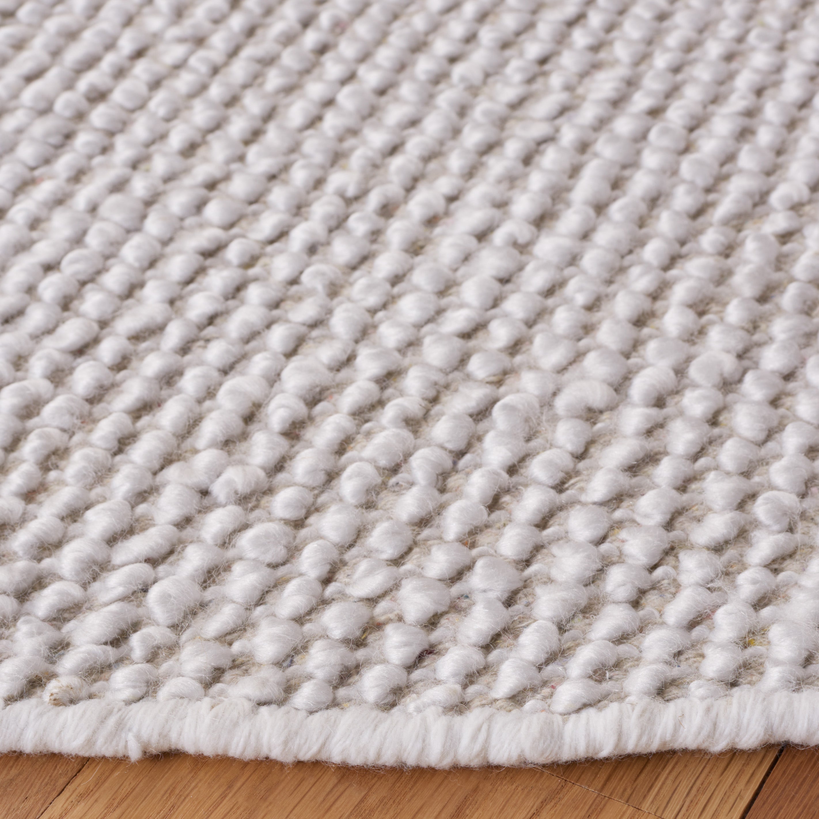 IVORY / BROWN