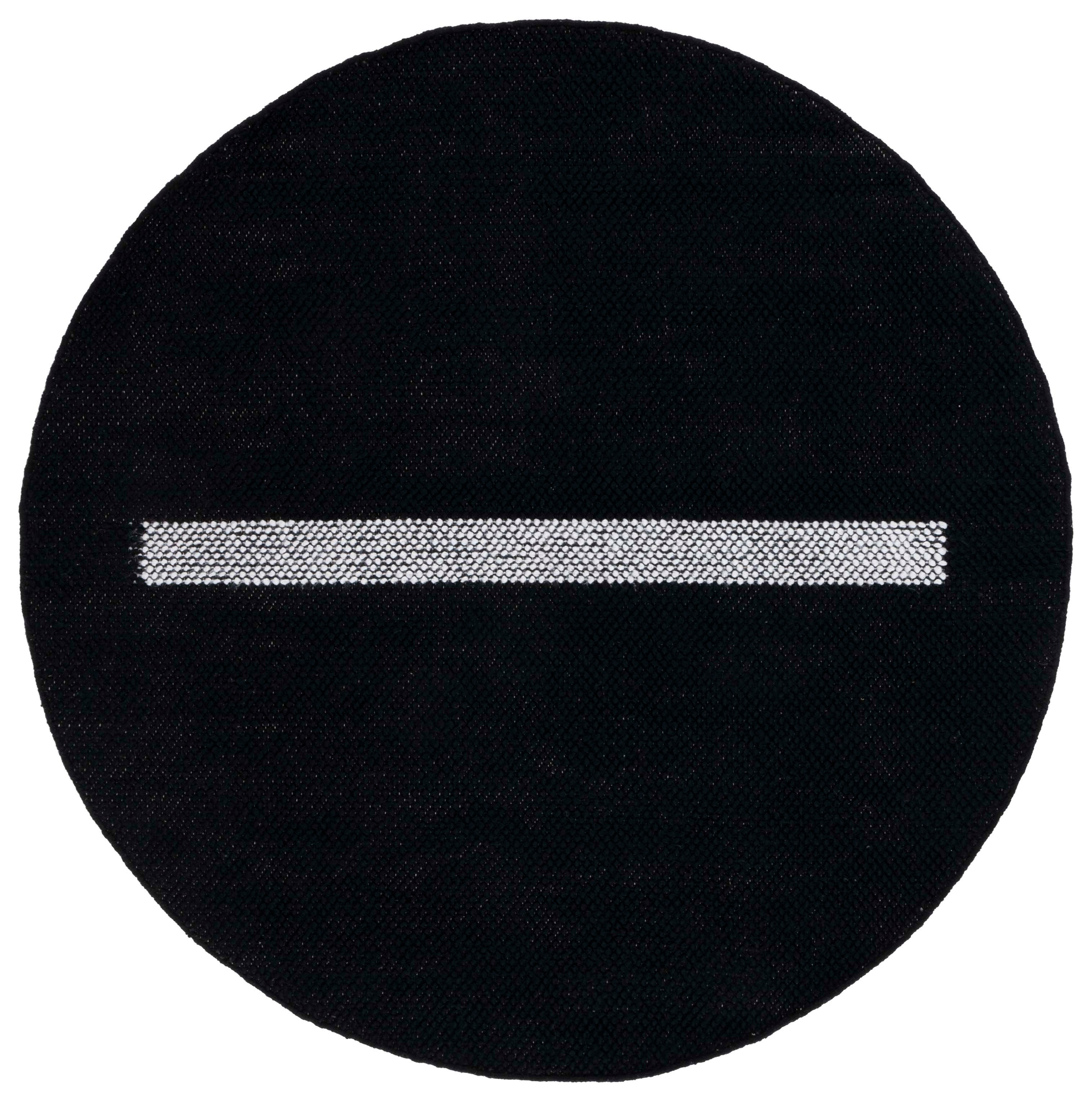 BLACK / IVORY