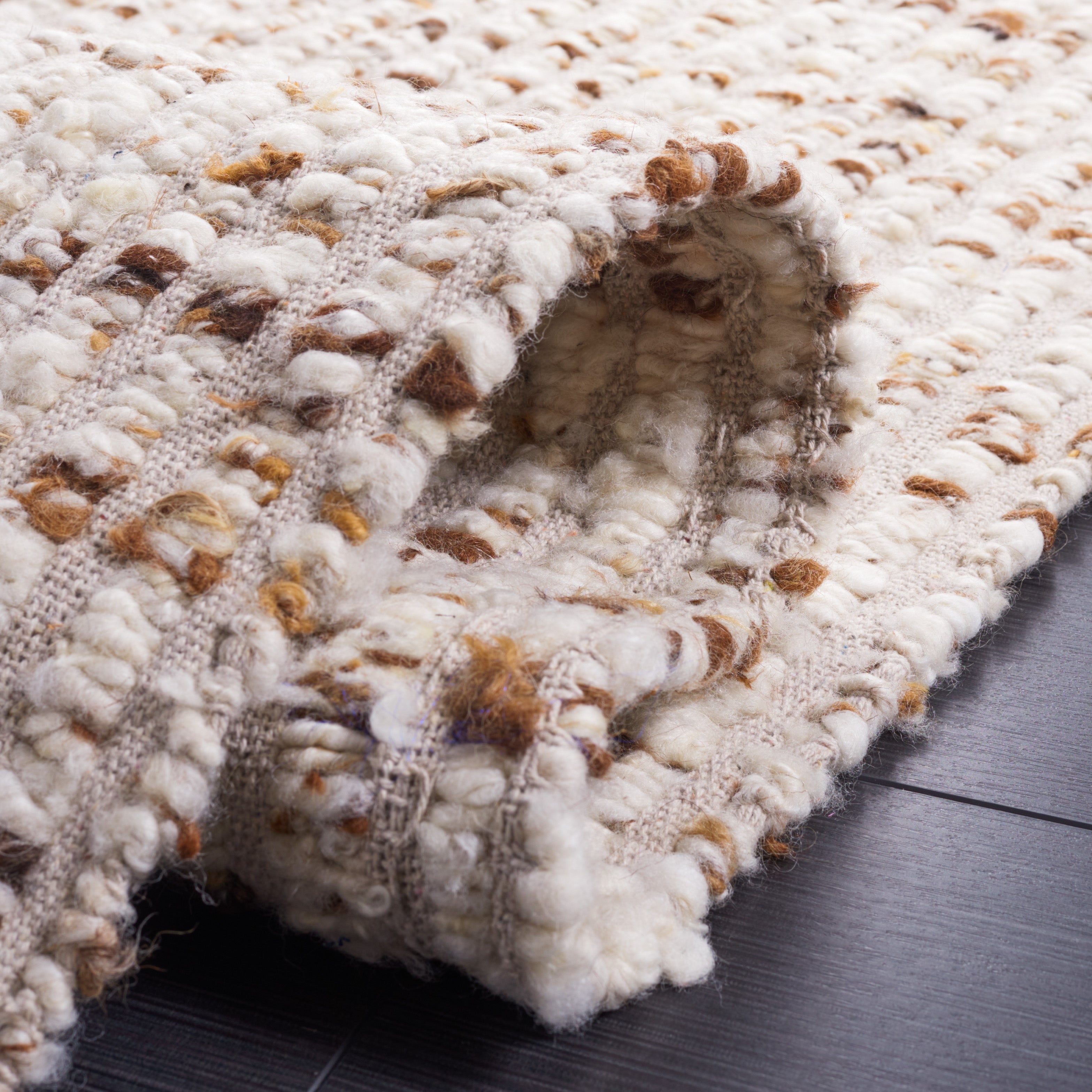 IVORY / BEIGE