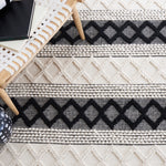 IVORY / BLACK