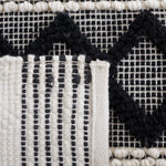 IVORY / BLACK