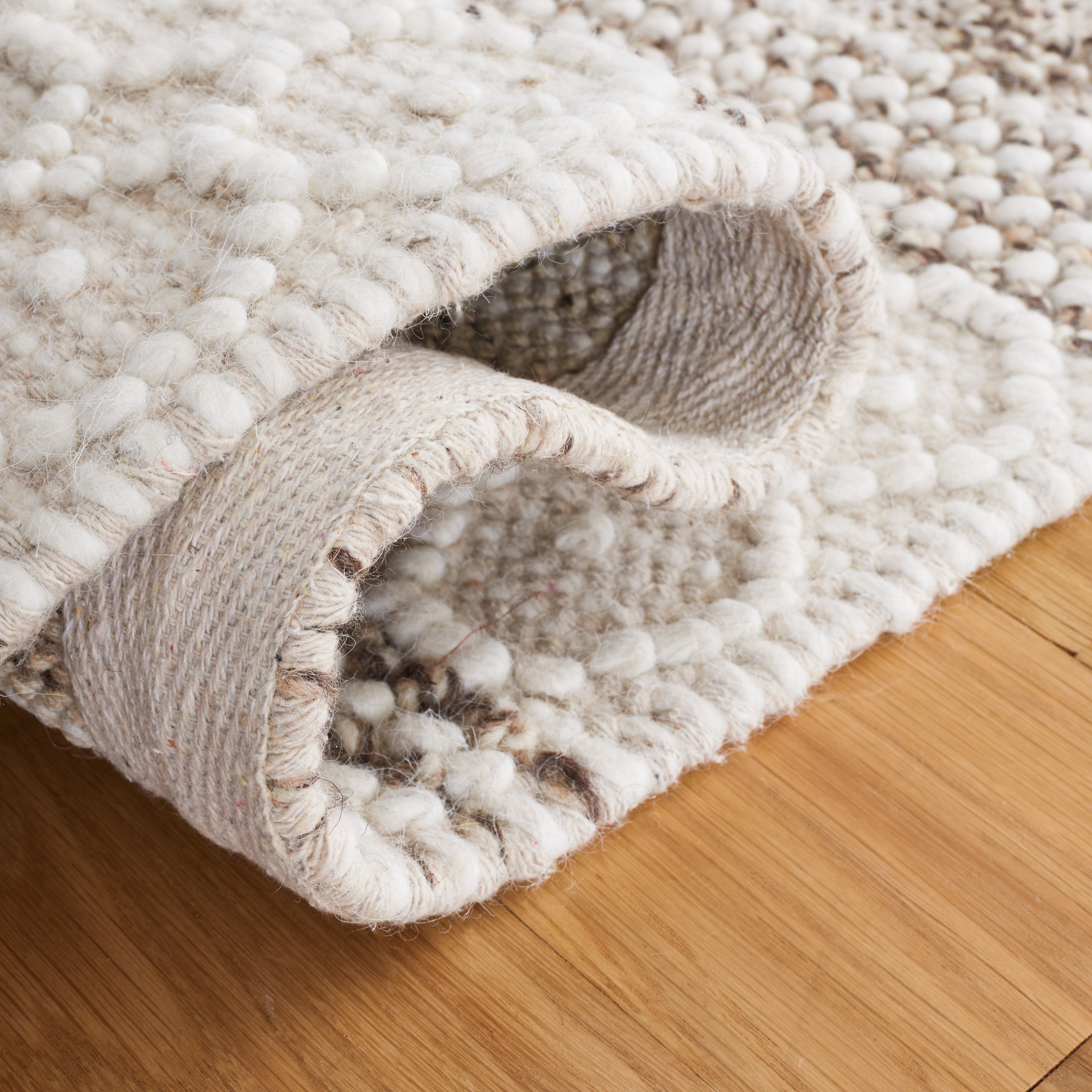 IVORY / BROWN