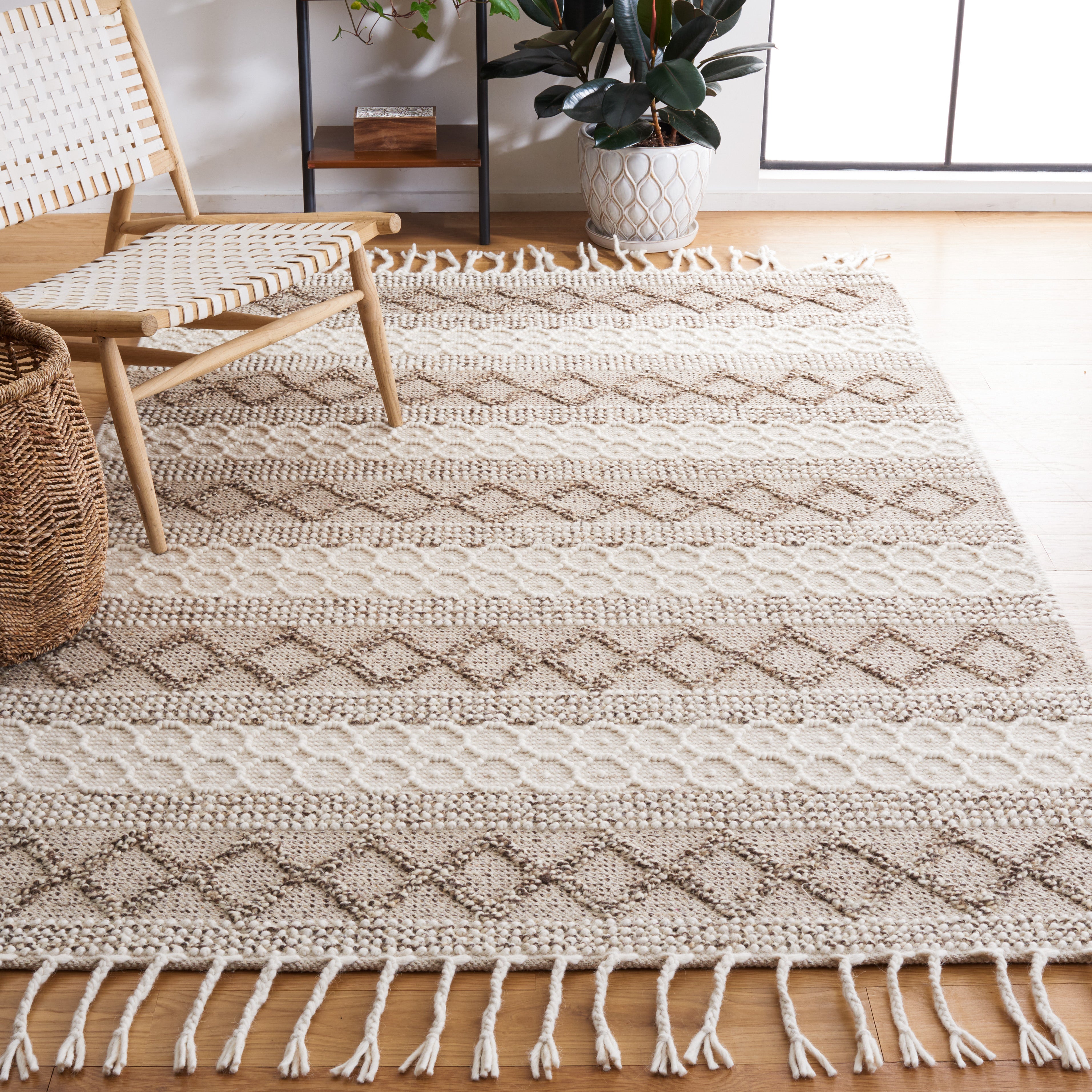 IVORY / BROWN