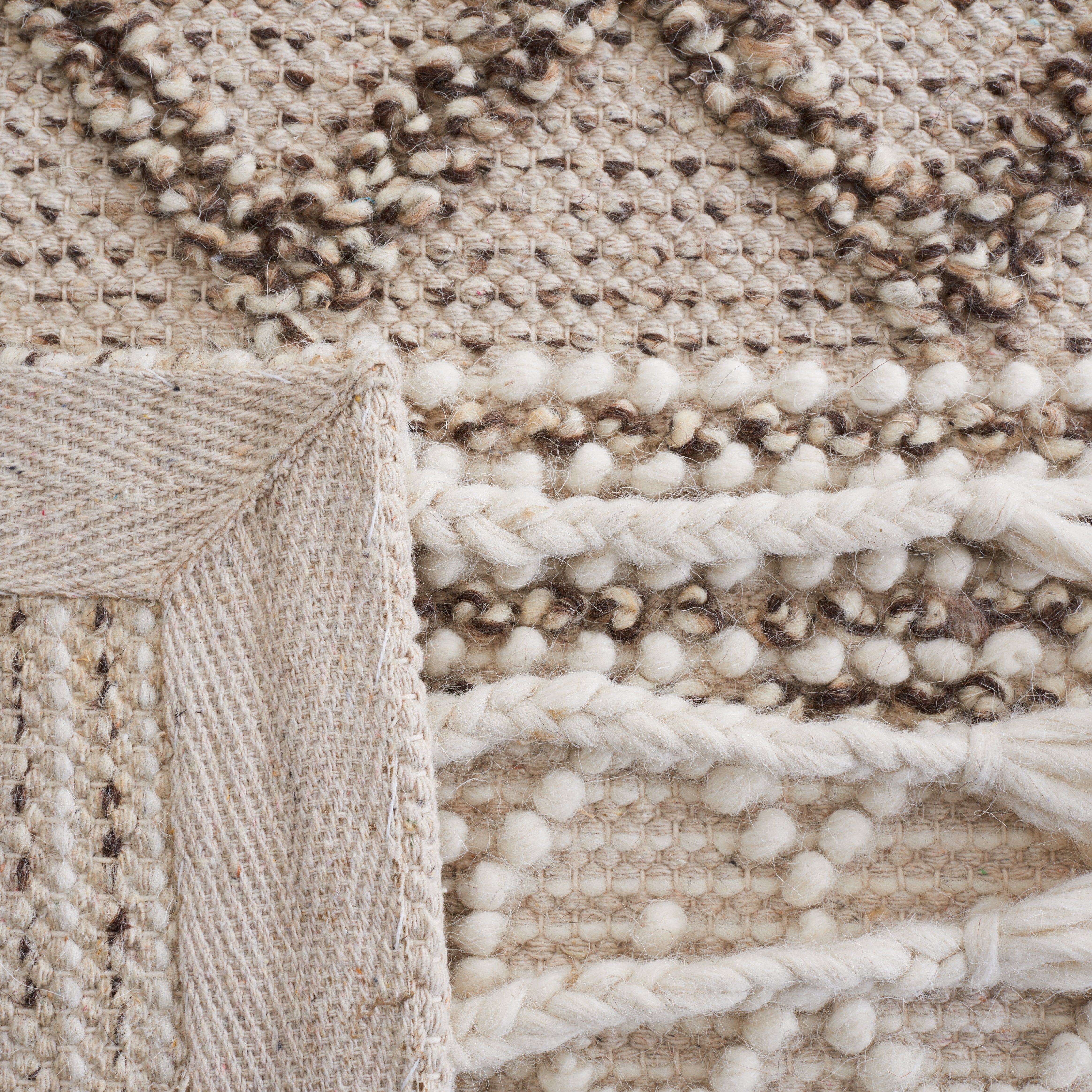 IVORY / BROWN