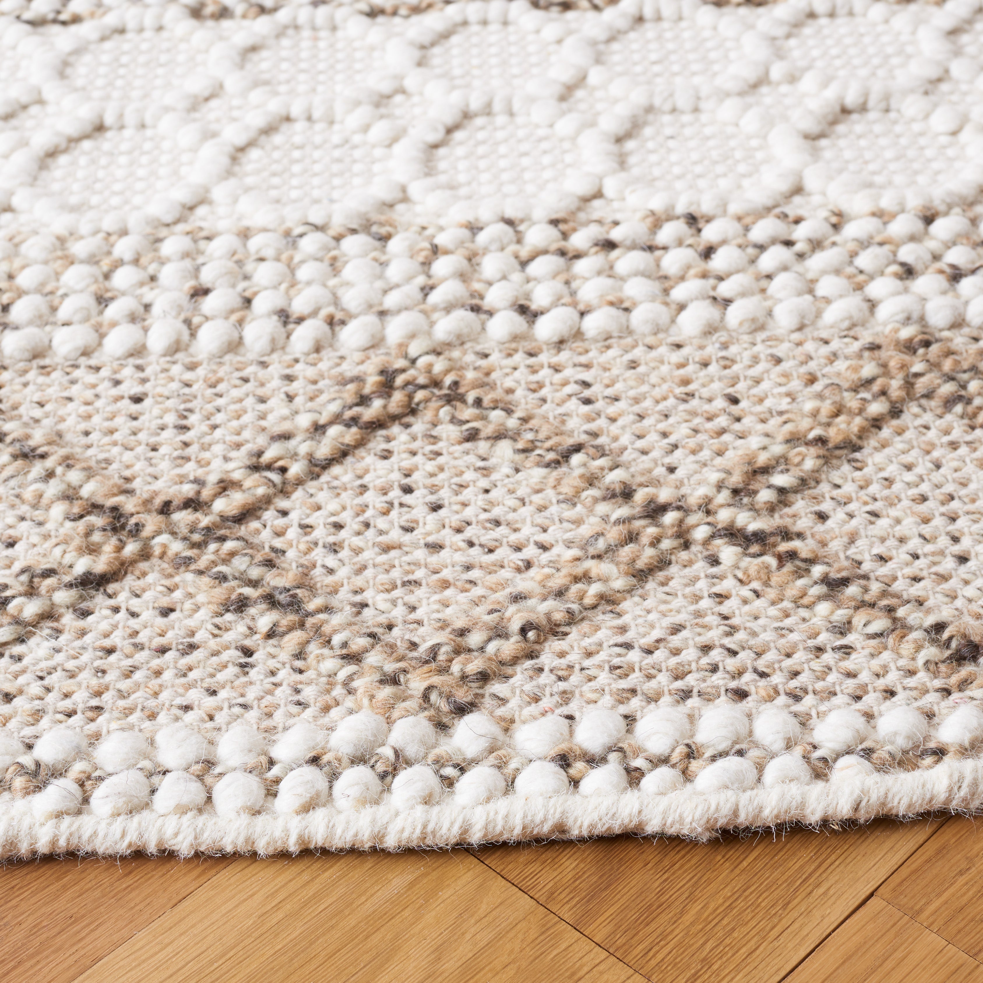 IVORY / BROWN