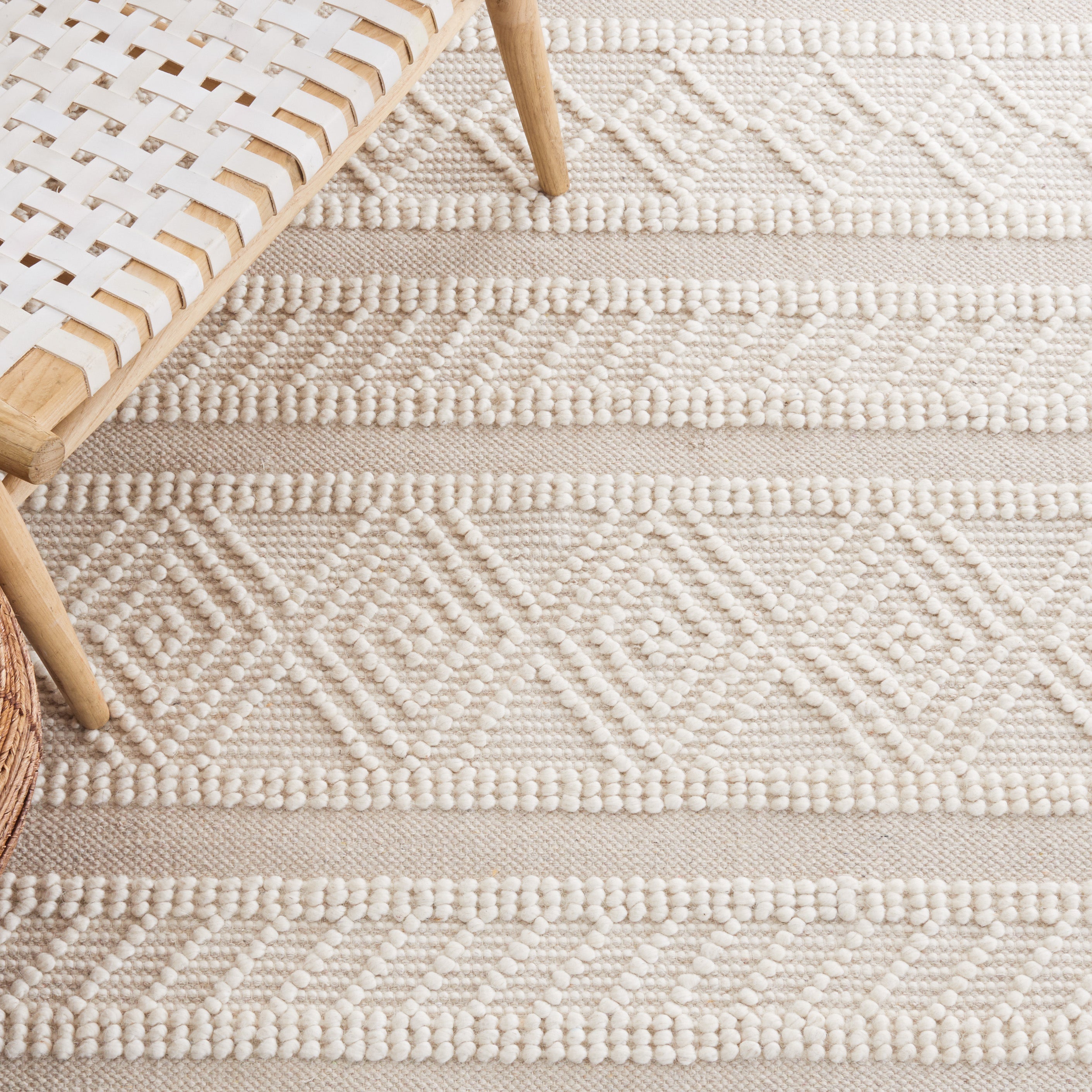 IVORY / BEIGE