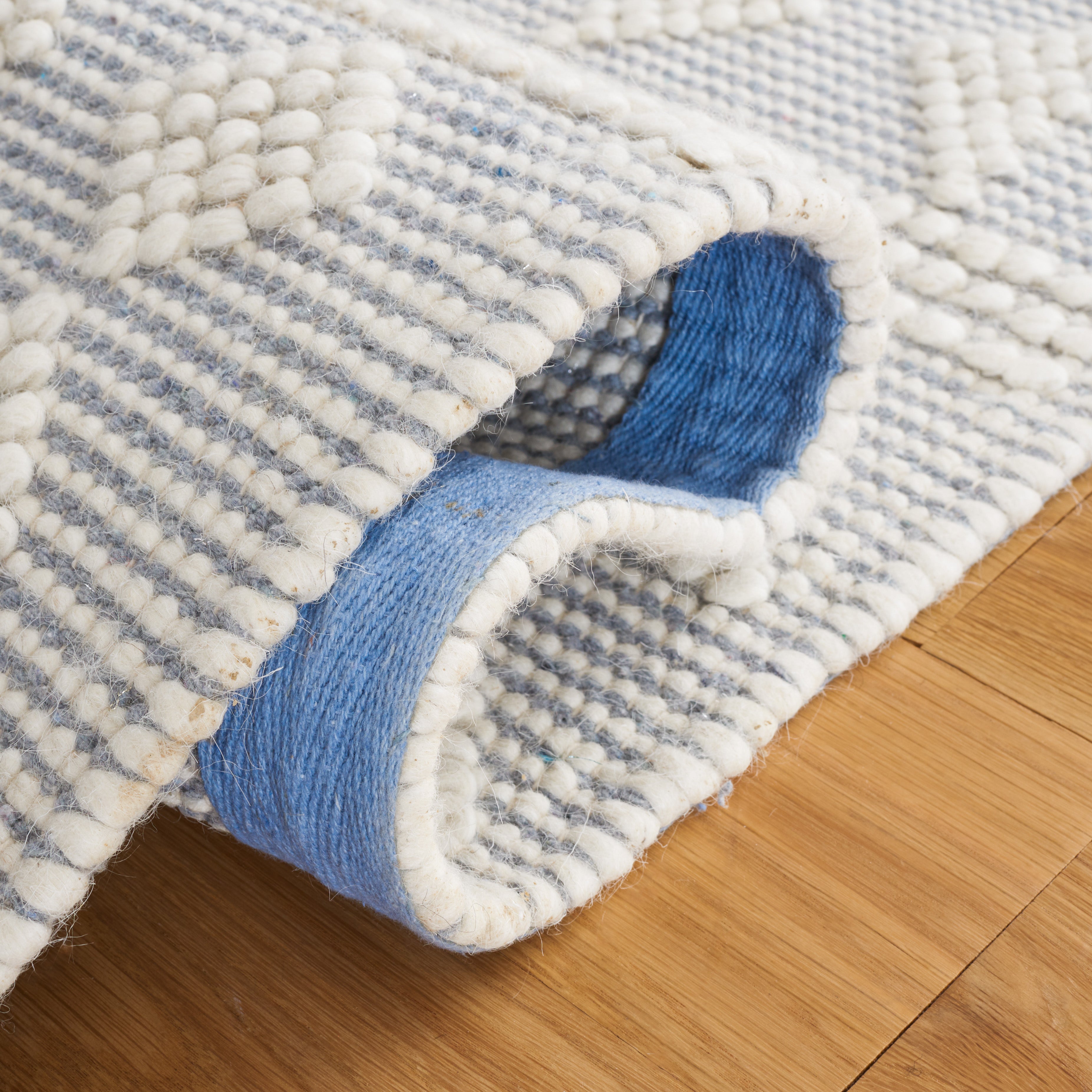 IVORY / LIGHT BLUE