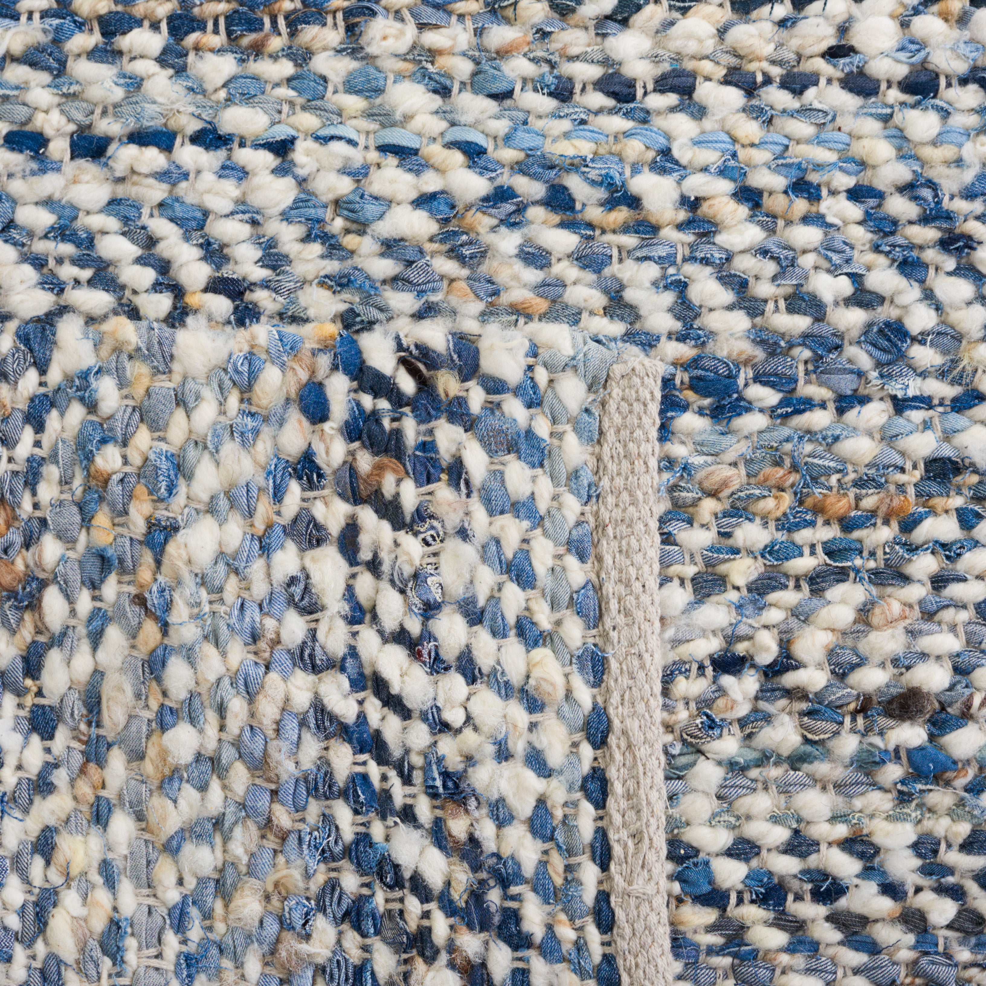 BLUE / IVORY