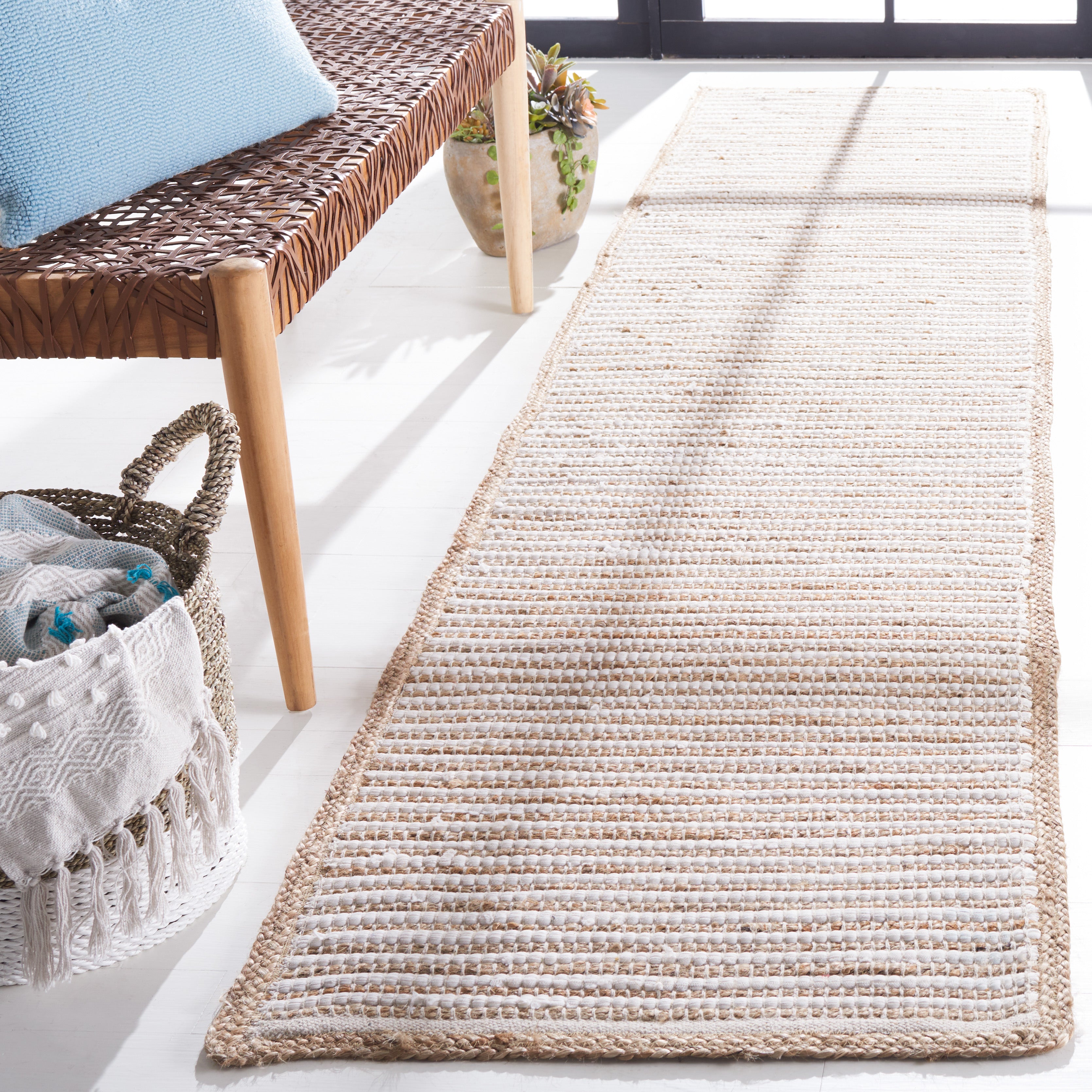 NATURAL / IVORY