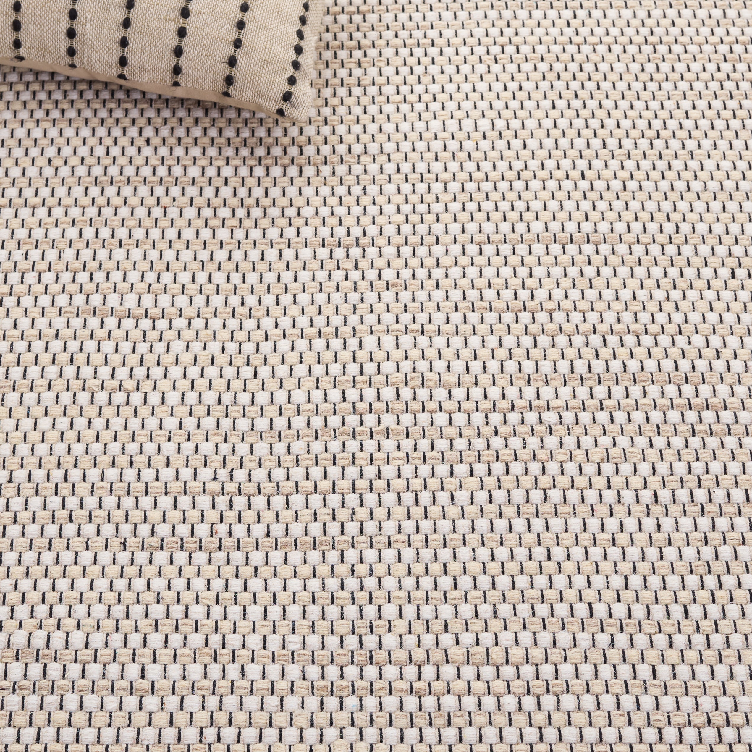BEIGE / IVORY