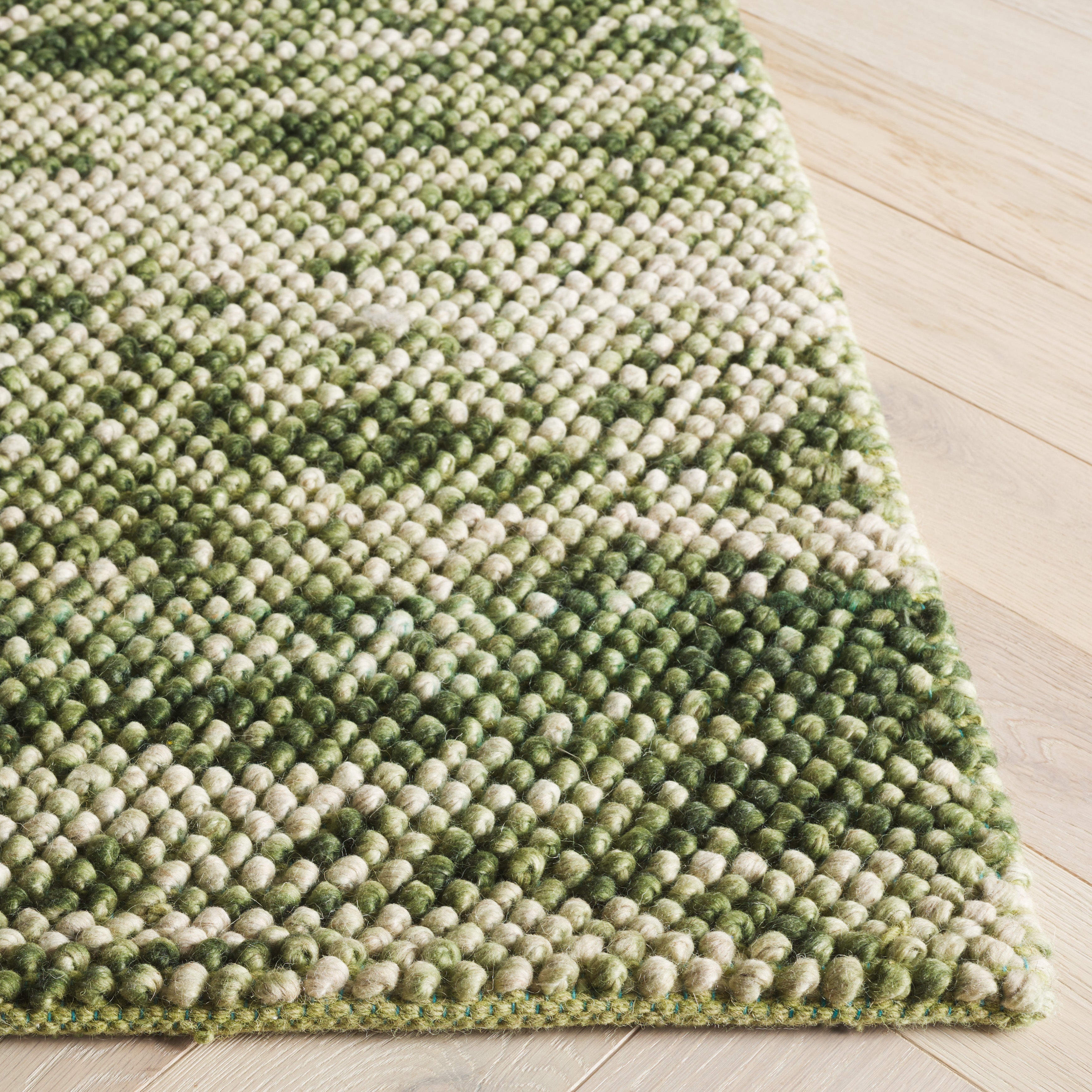GREEN / IVORY