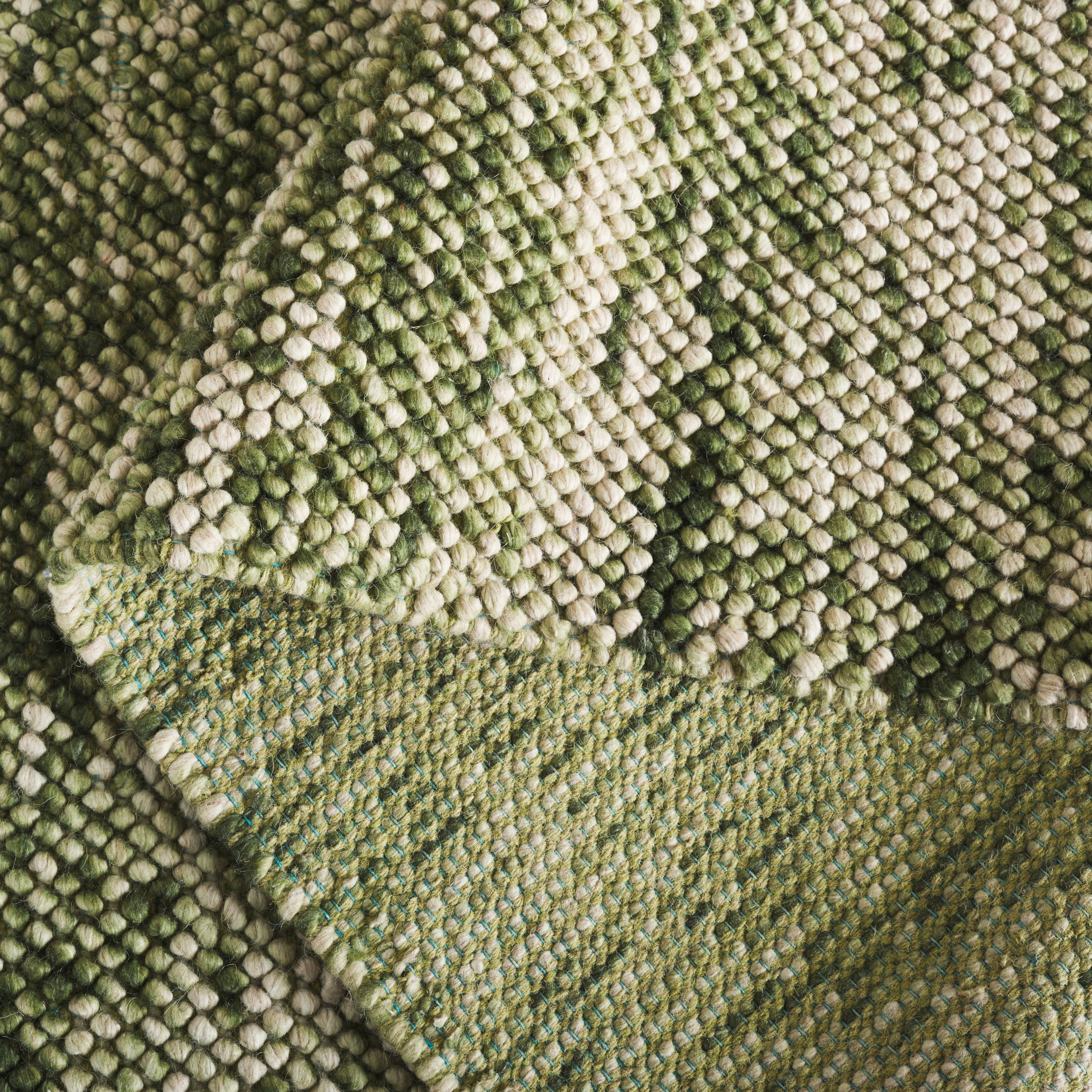 GREEN / IVORY