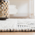 IVORY / BLACK
