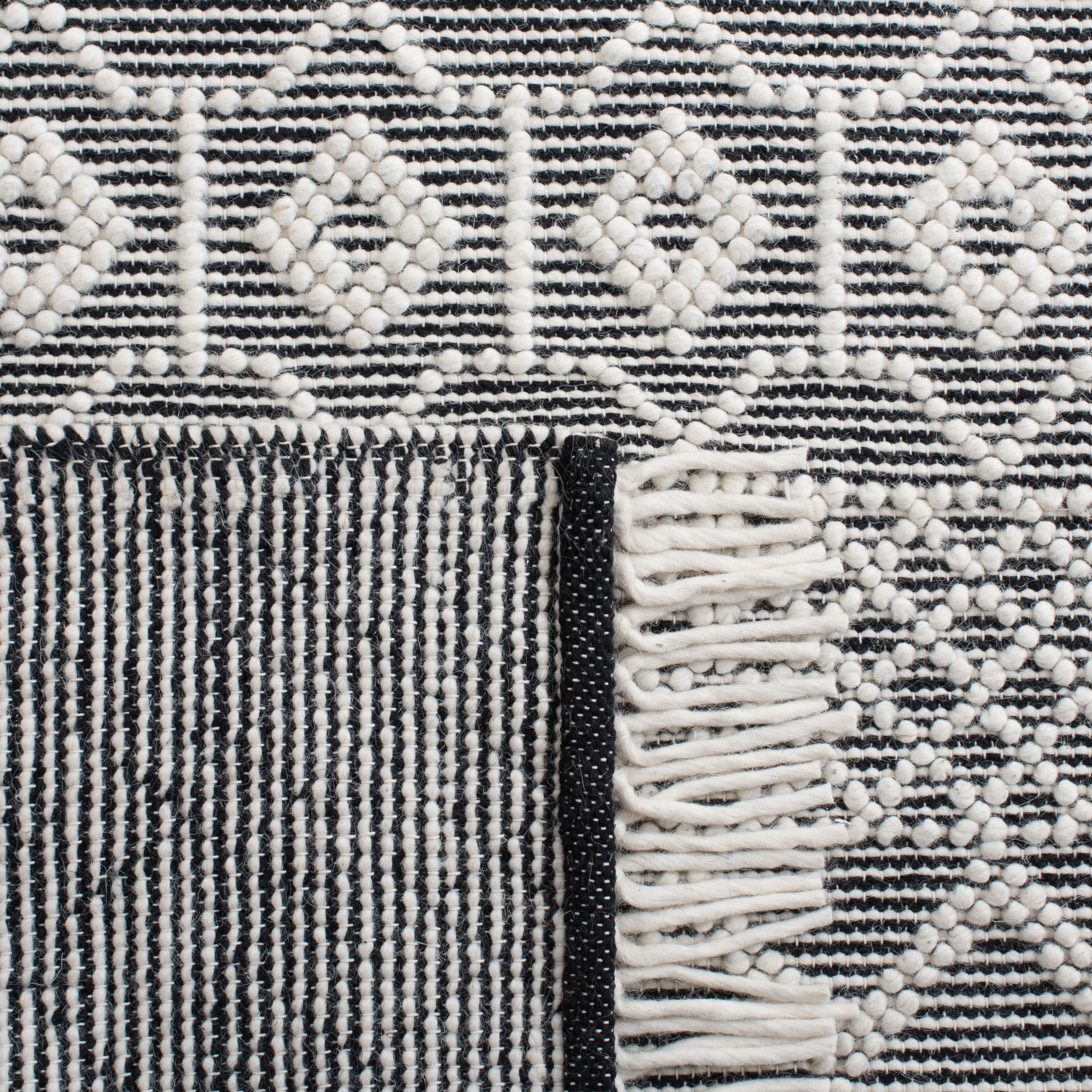 IVORY / BLACK
