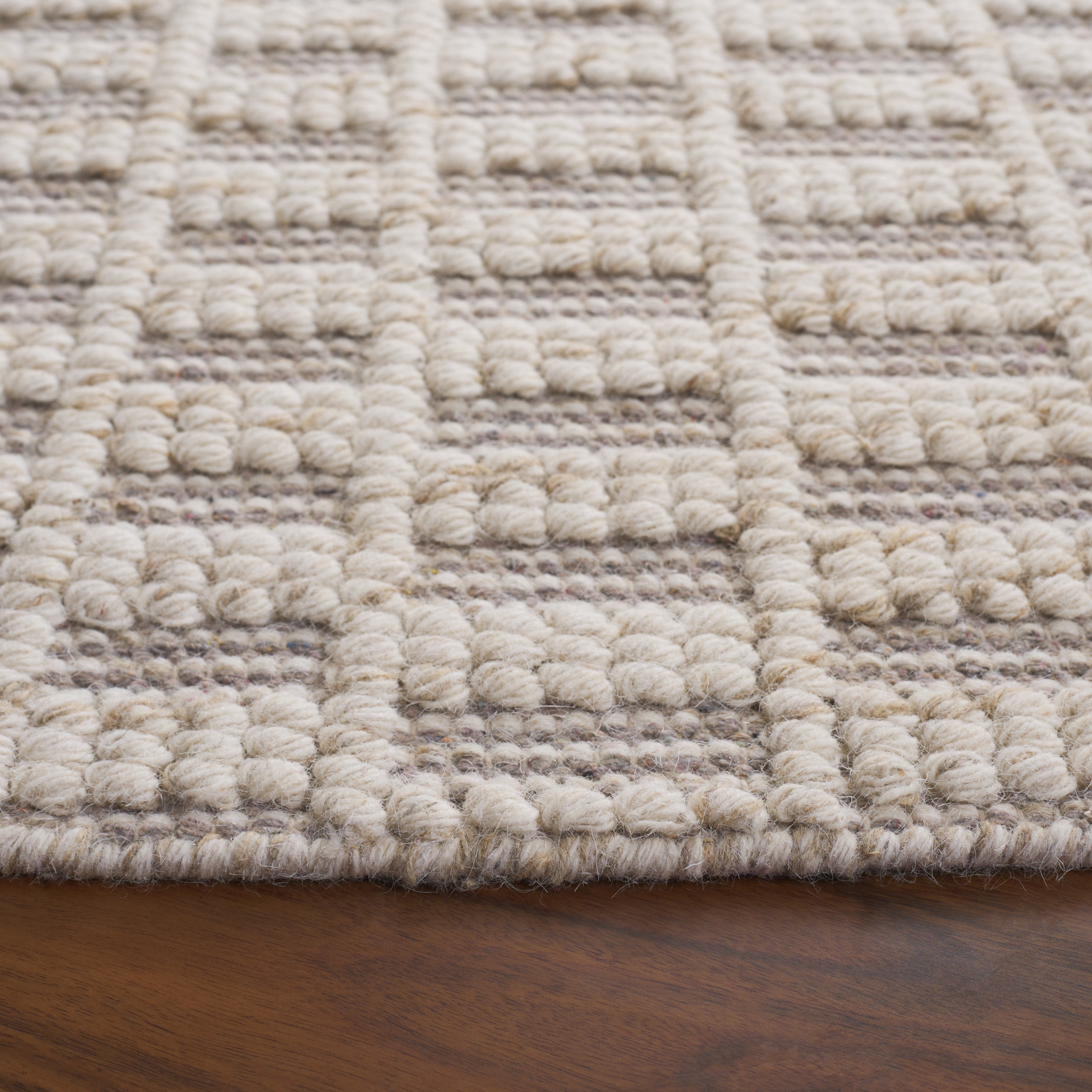 BROWN / IVORY