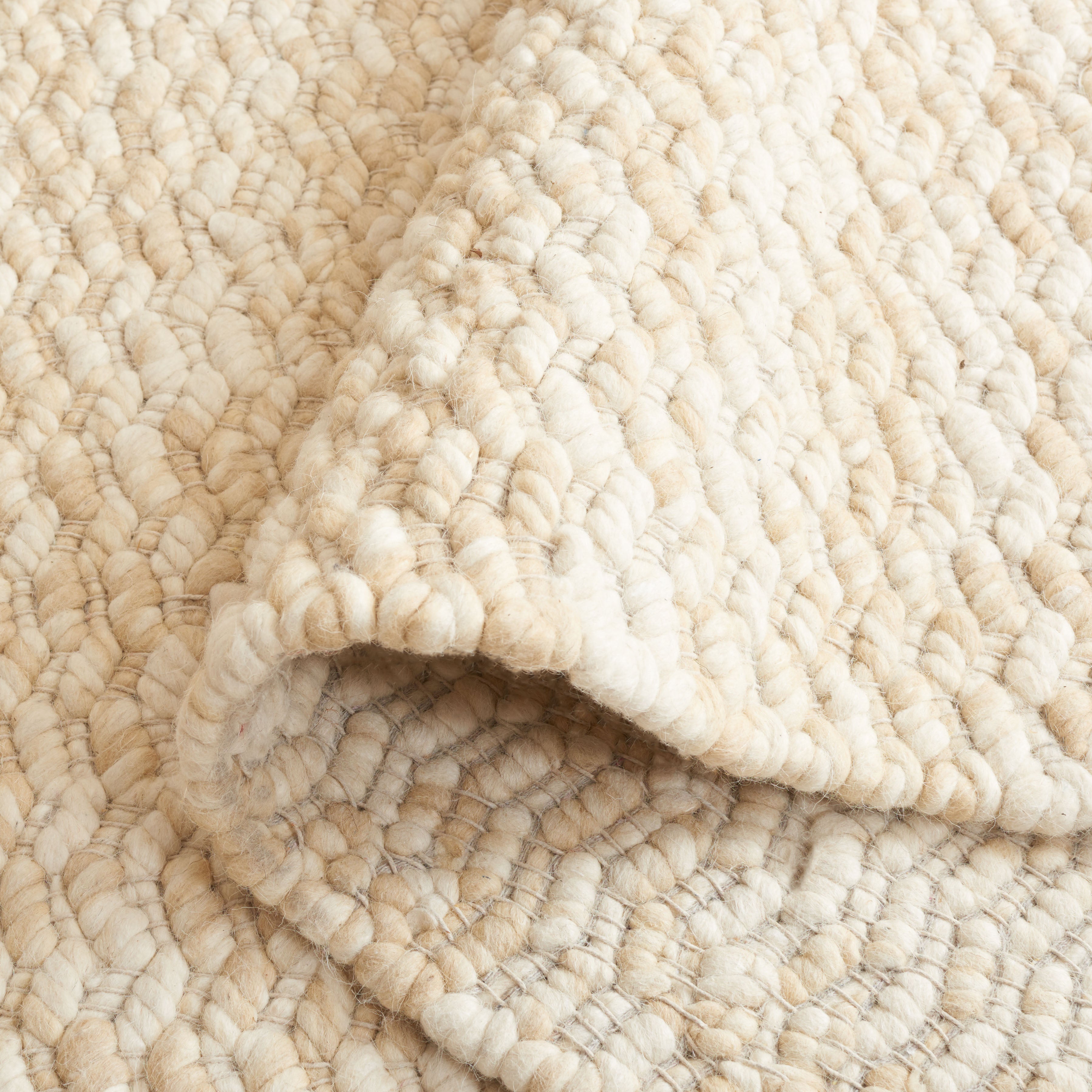 BEIGE / IVORY